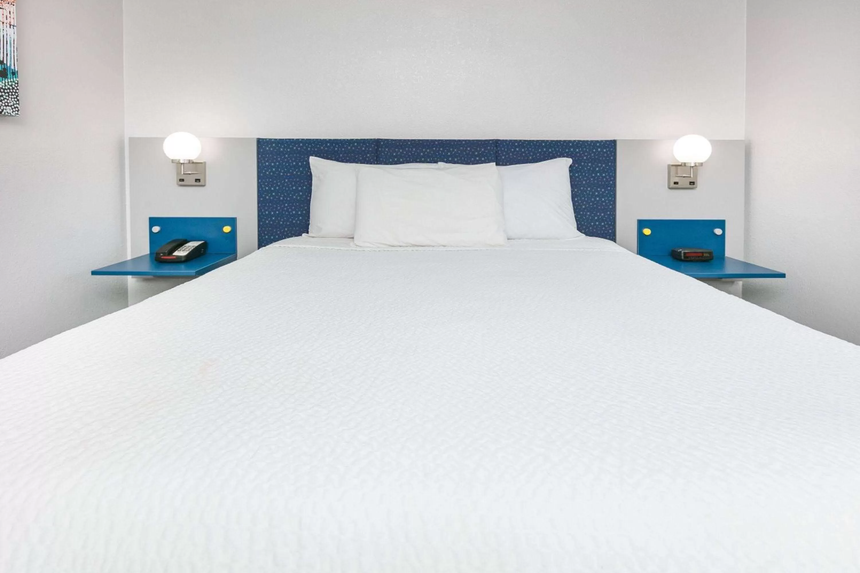 Photo of the whole room, Bed in Microtel Inn by Wyndham Beckley