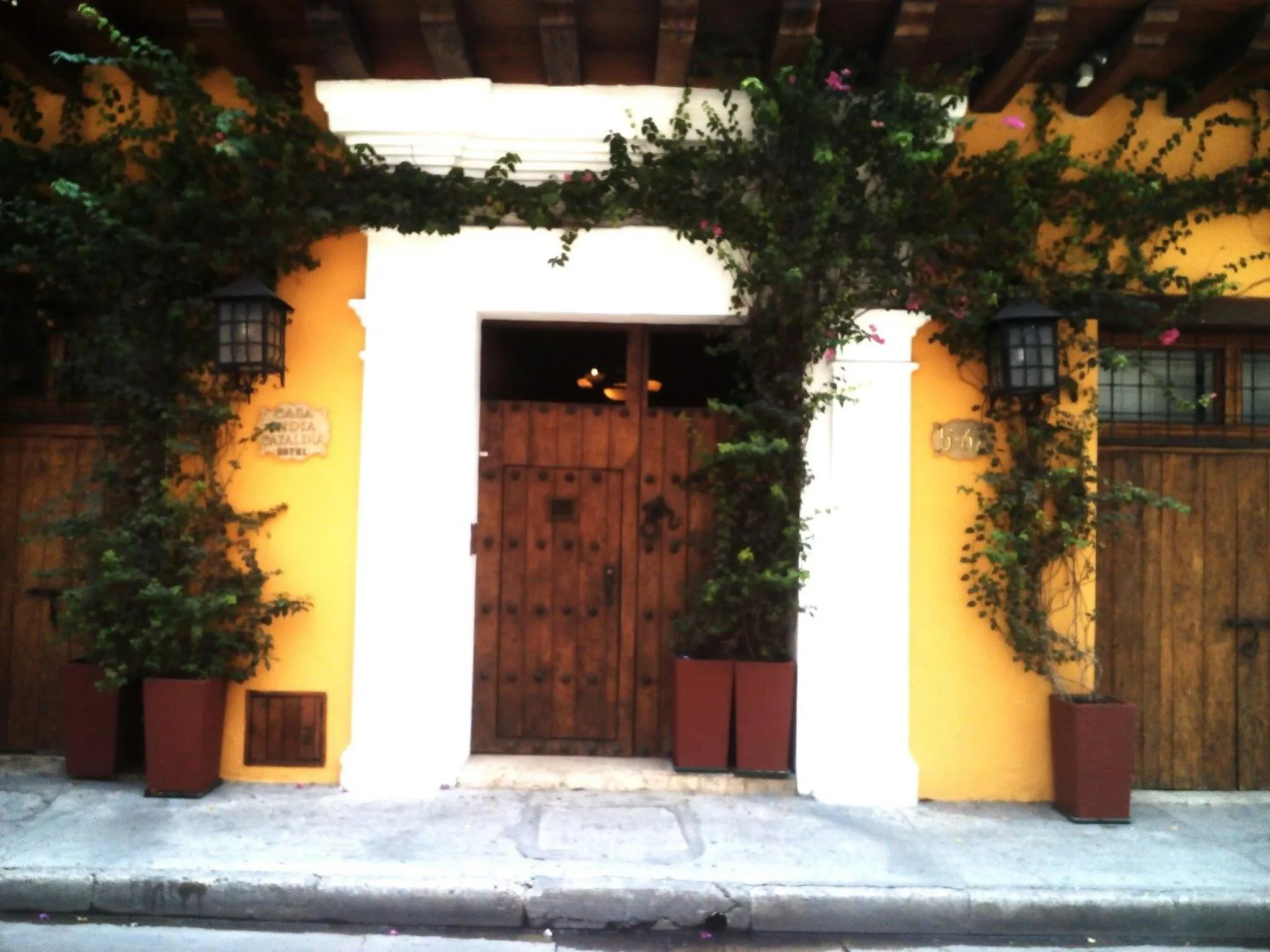 Facade/entrance in Casa India Catalina