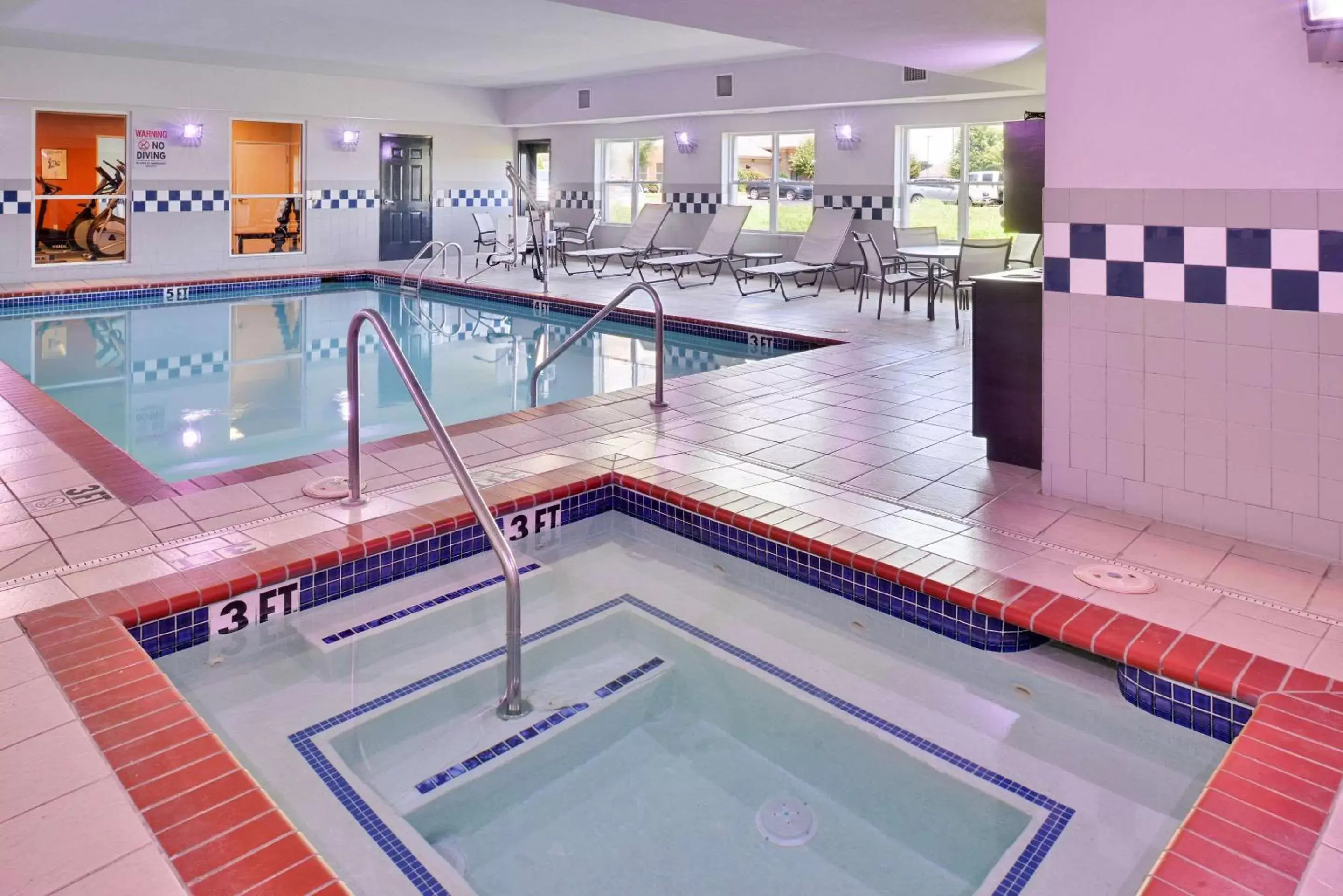 On site, Swimming Pool in Comfort Inn & Suites Fayetteville-University Area