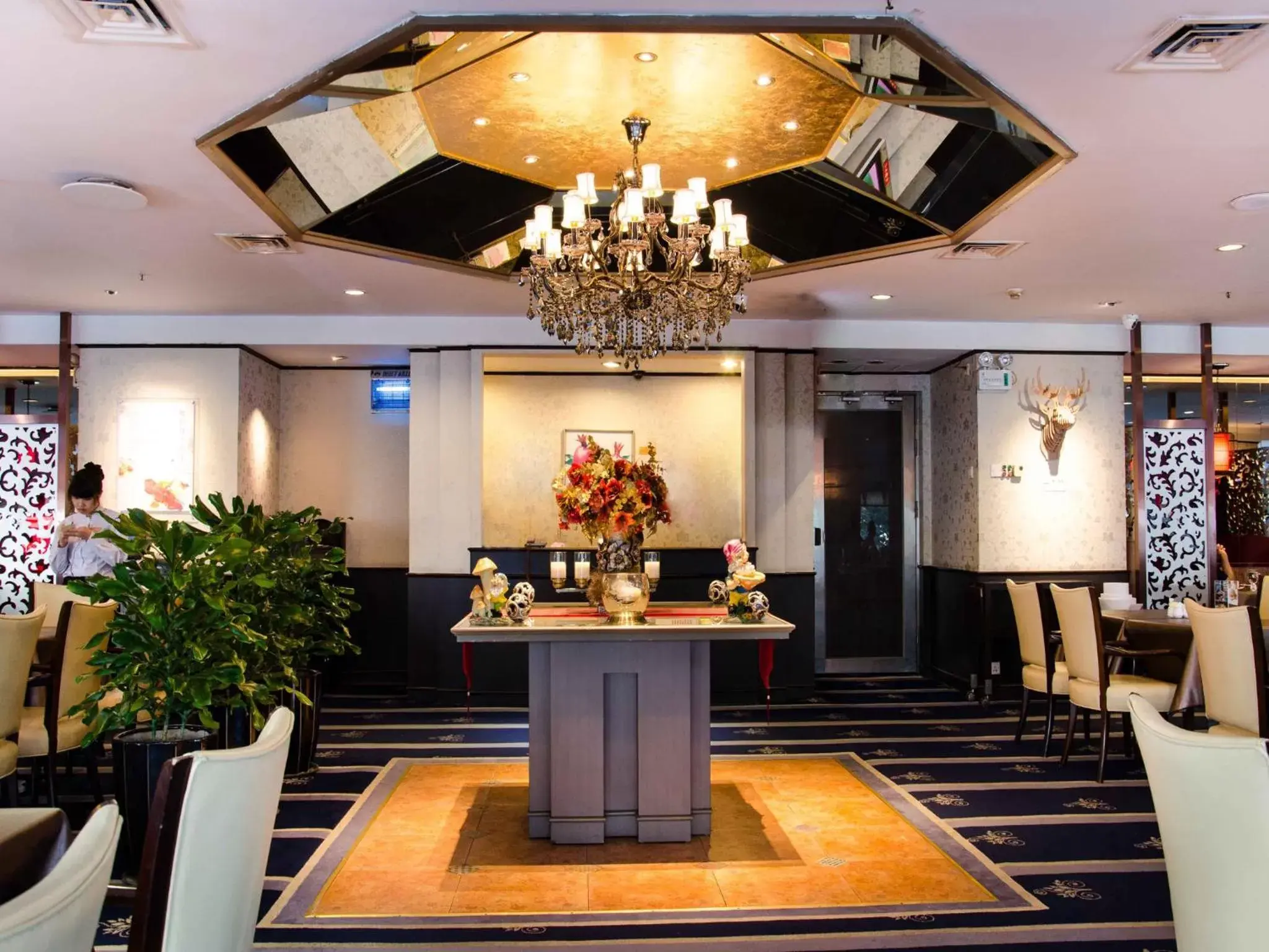 Dining area, Lobby/Reception in Shenzhen Lido Hotel