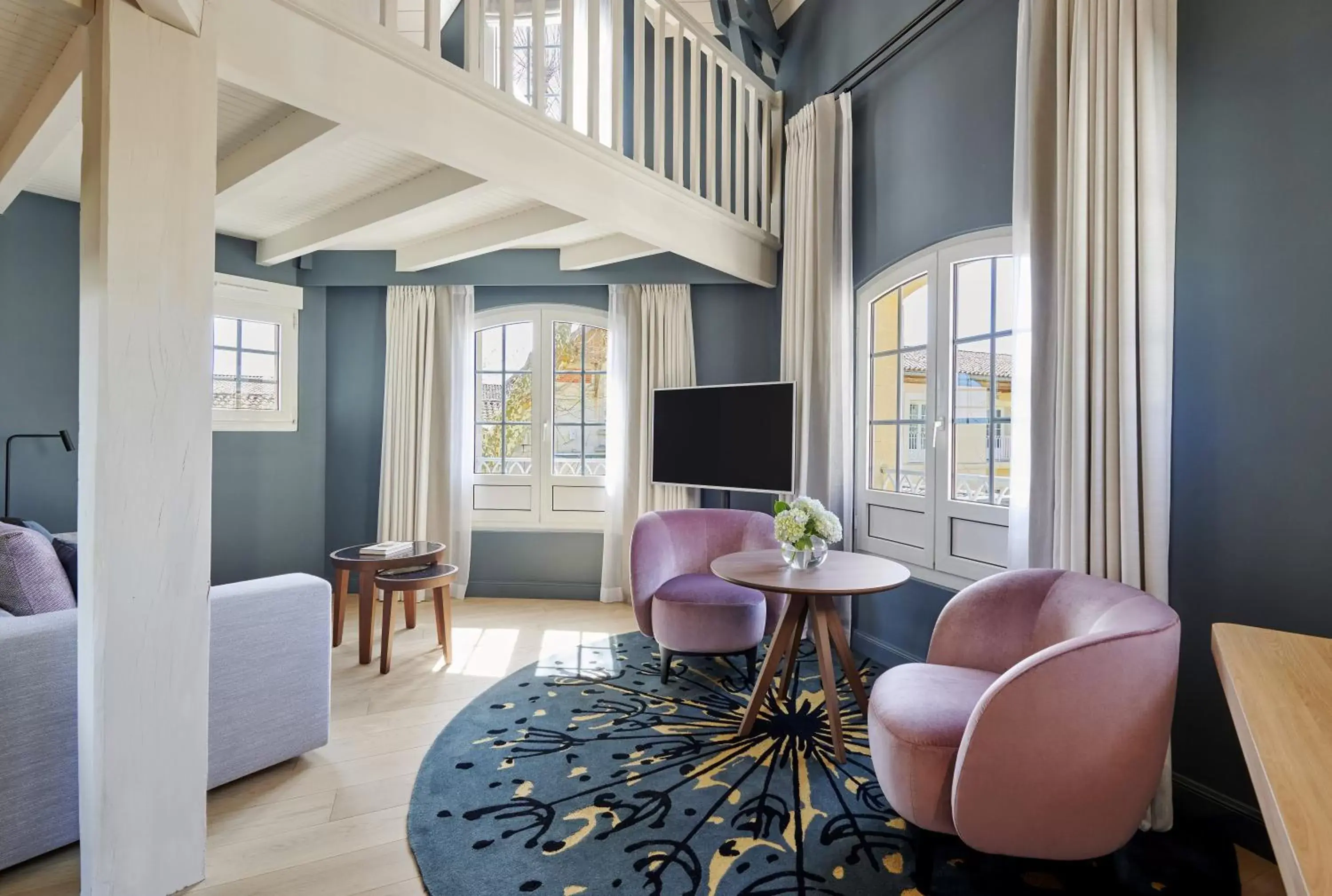 Duplex Family Suite in Château Hôtel Grand Barrail Duplex Family Suite in Château Hôtel Grand Barrail