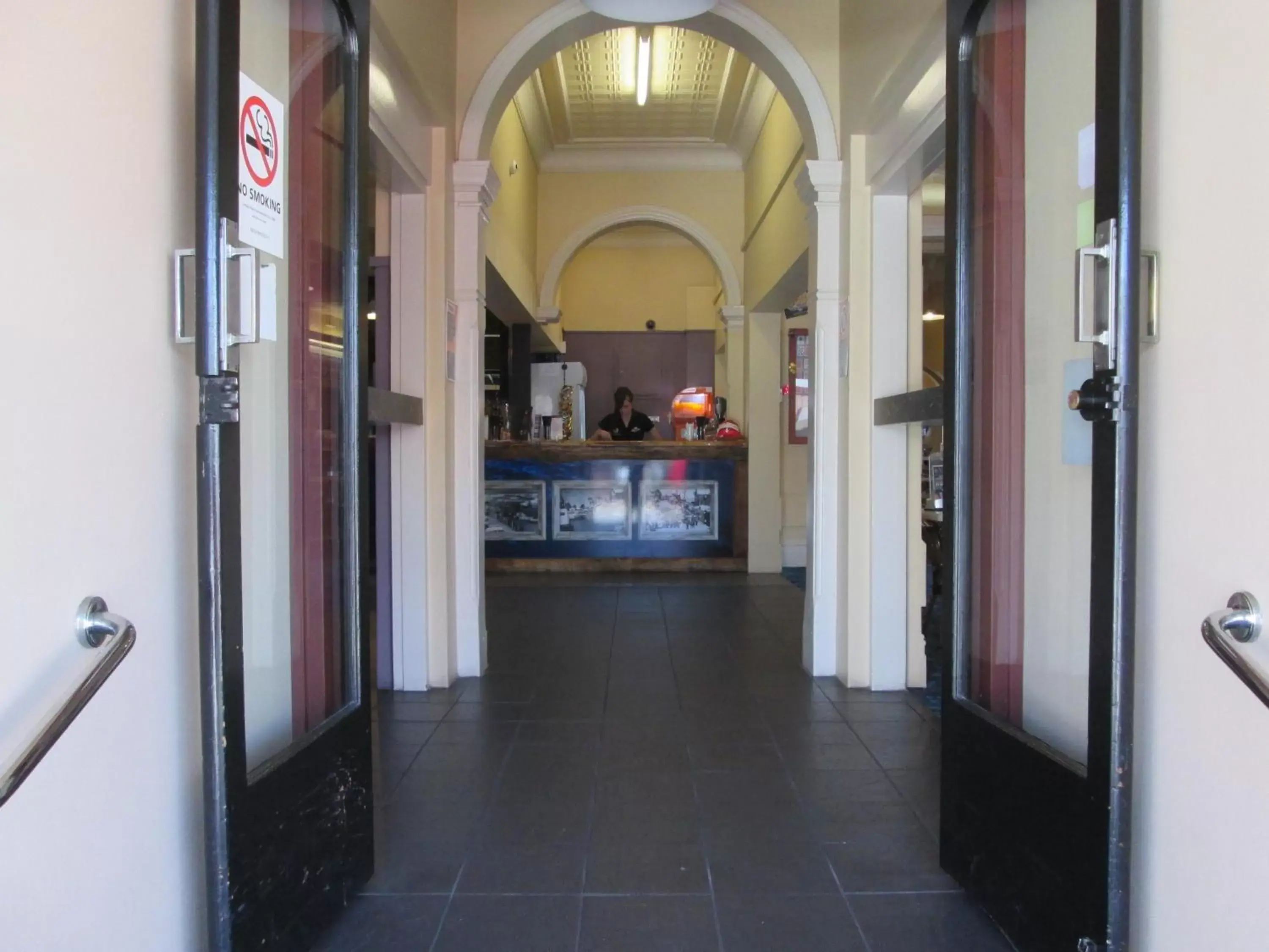 Facade/entrance in Maclean Hotel