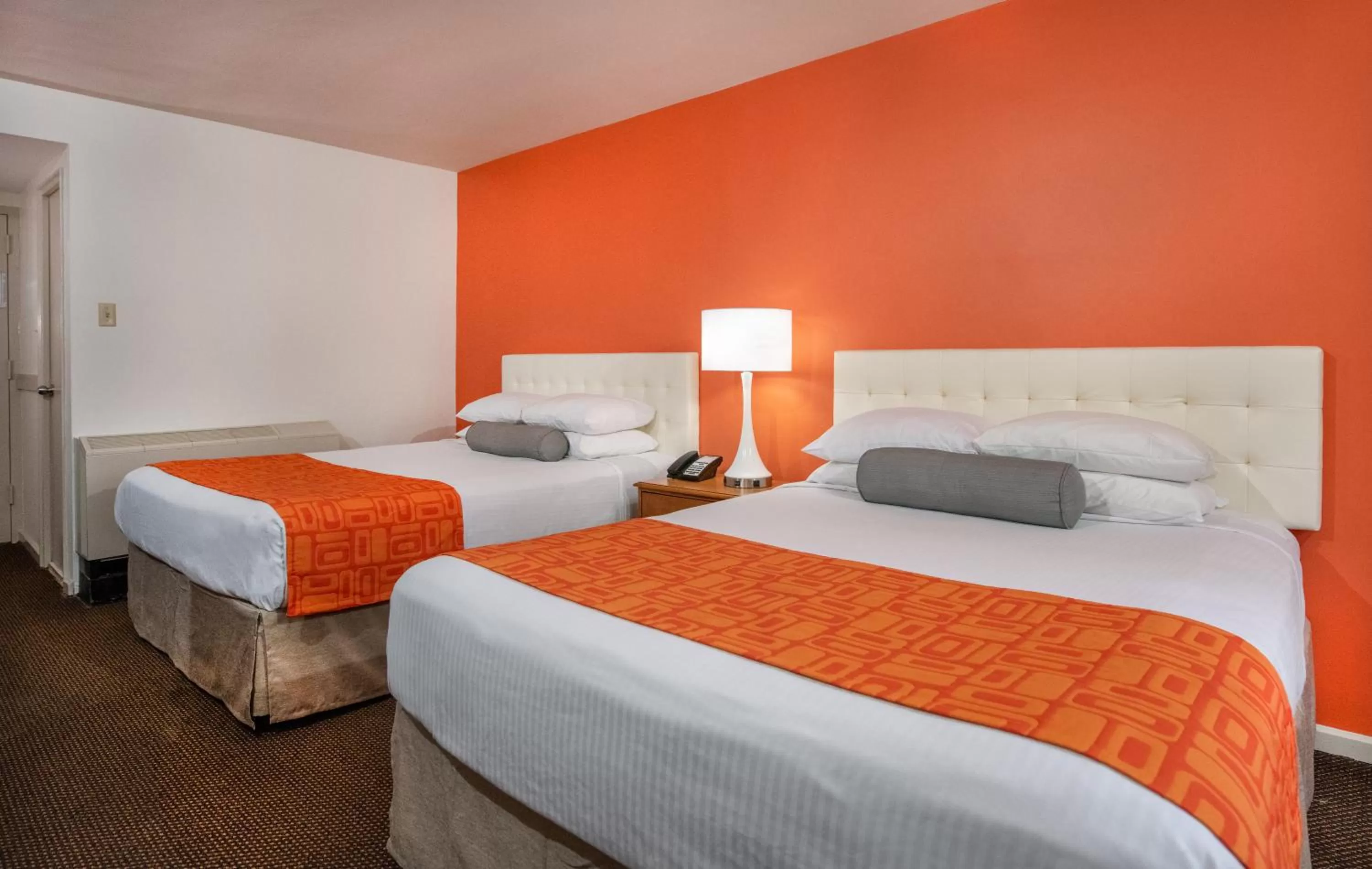 Bed in Howard Johnson by Wyndham Atlantic City