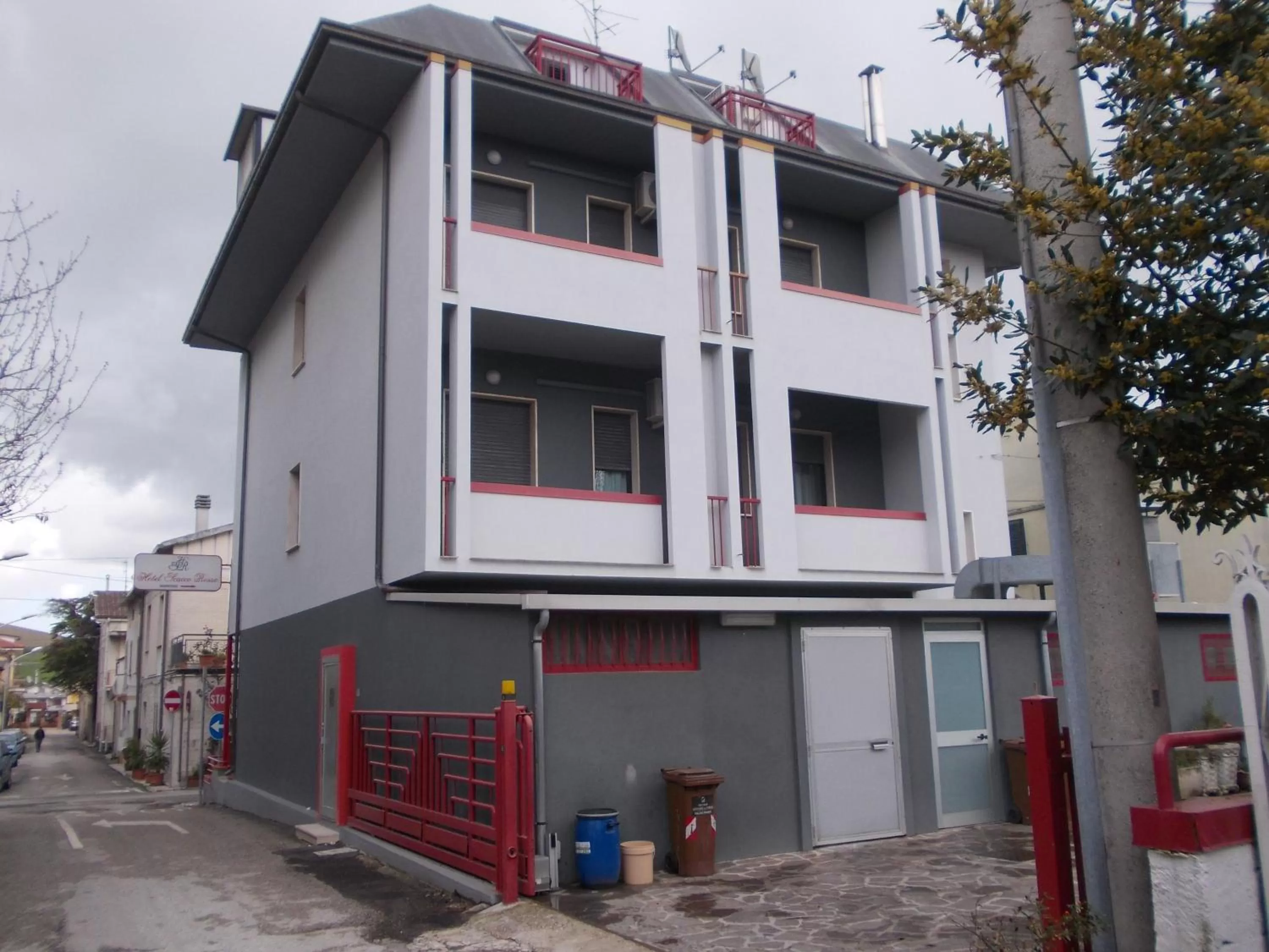 Scacco Rosso via Piave 23