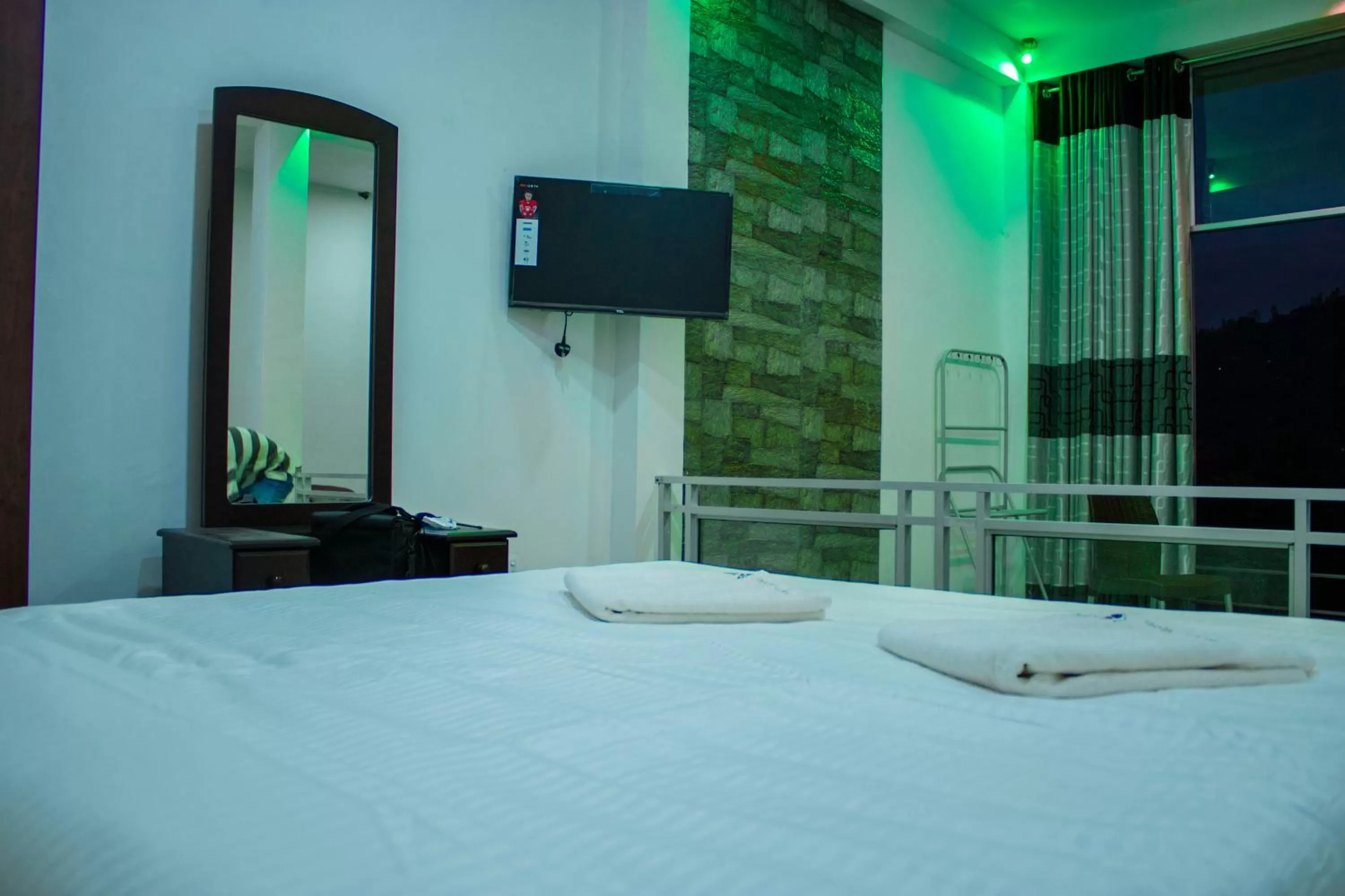 Bed in Ornateview Hotel