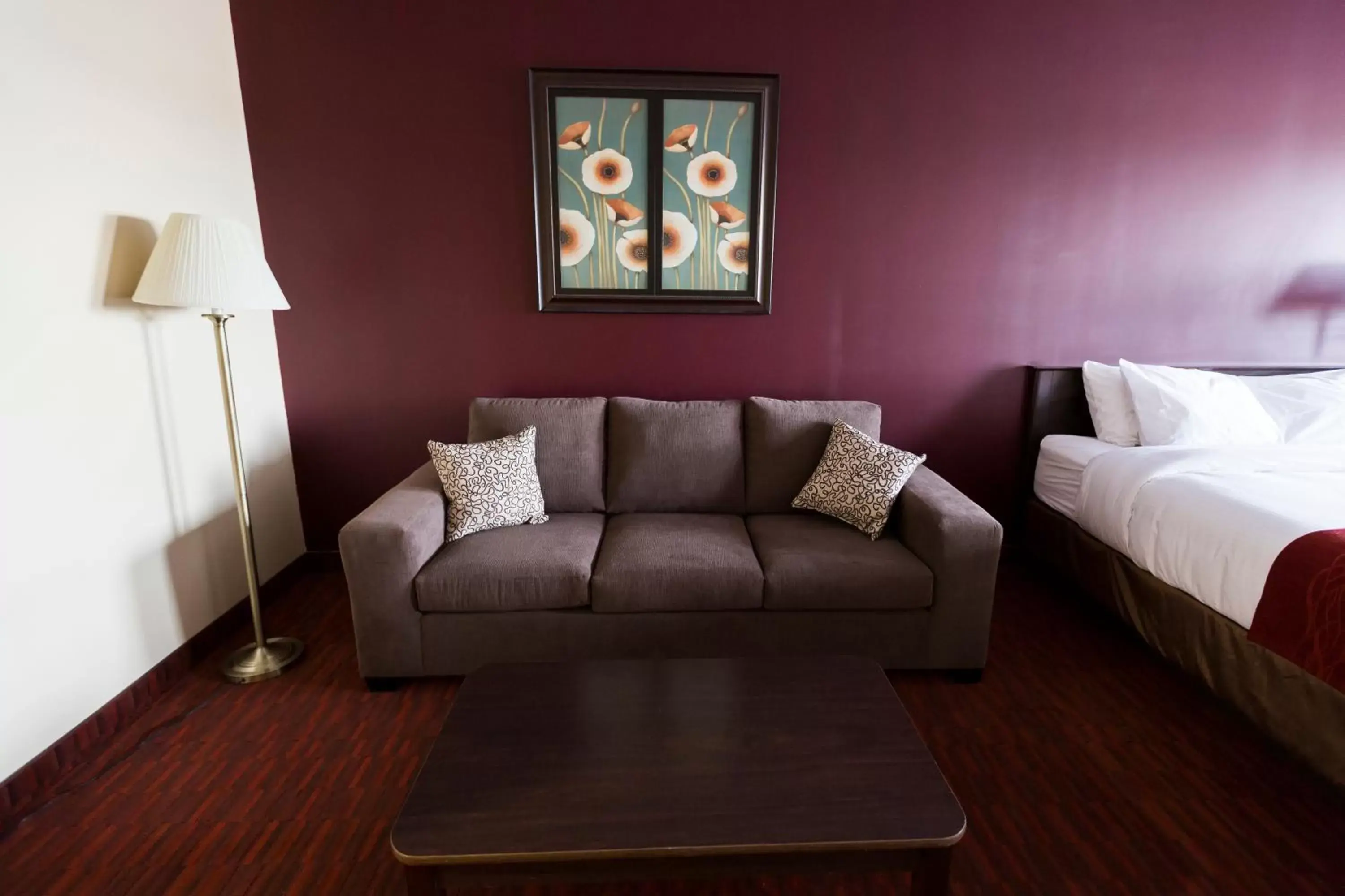 Seating area, Bed in Argyll Plaza Hotel Seating area, Bed in Argyll Plaza Hotel