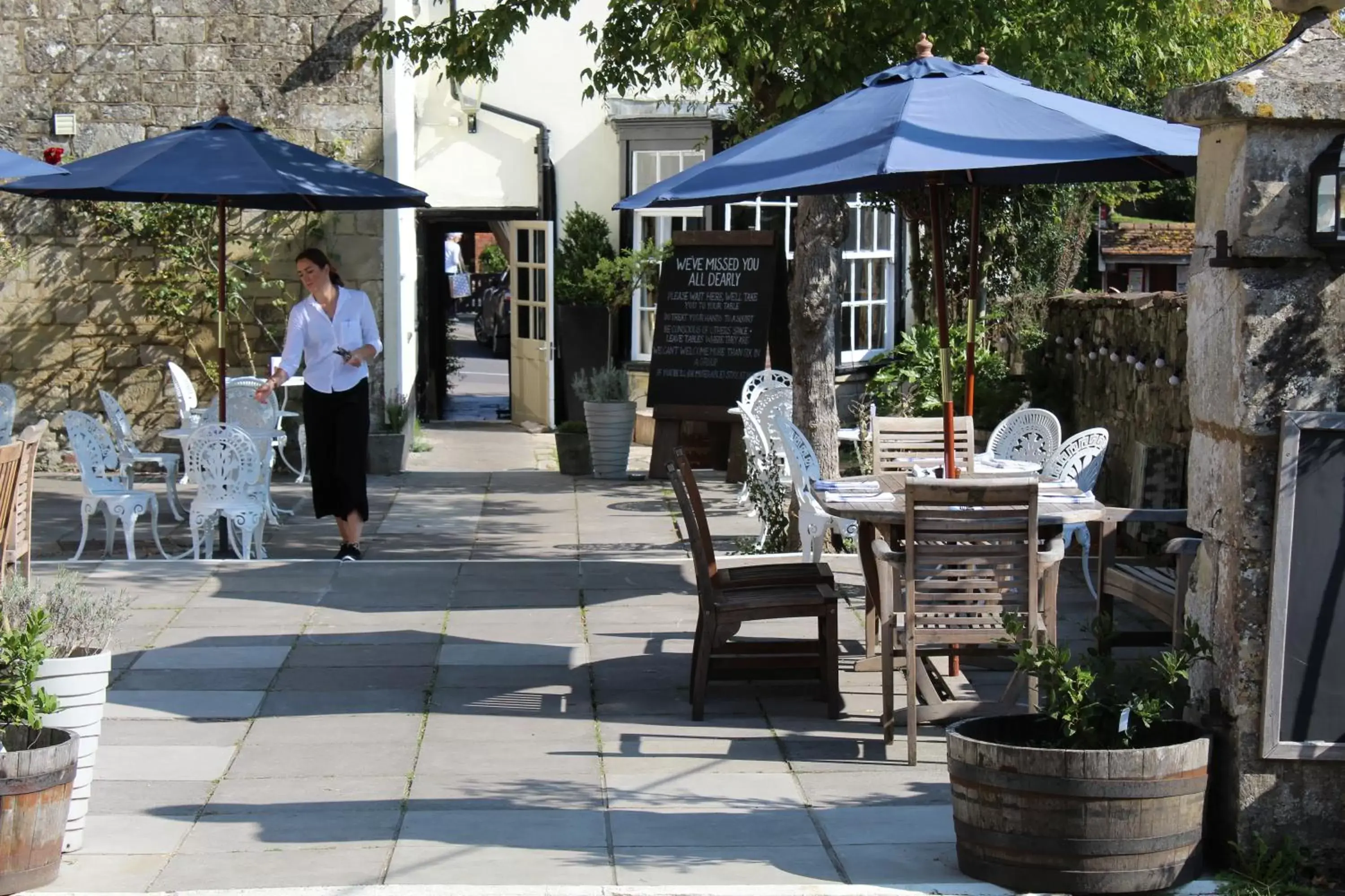 Garden, Restaurant/Places to Eat in The Grosvenor Arms