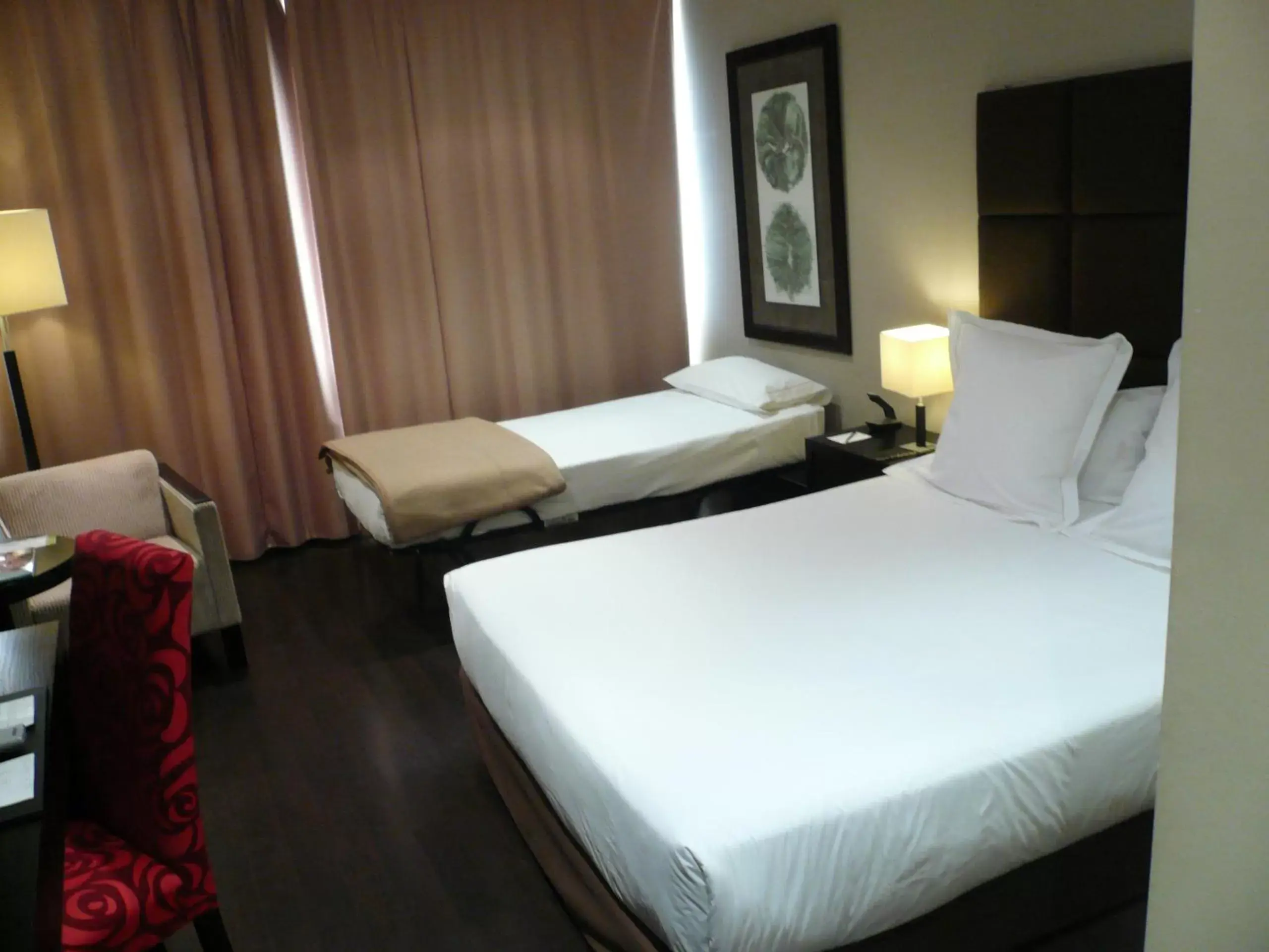 Photo of the whole room, Bed in AZZ Asturias Langrehotel & Spa