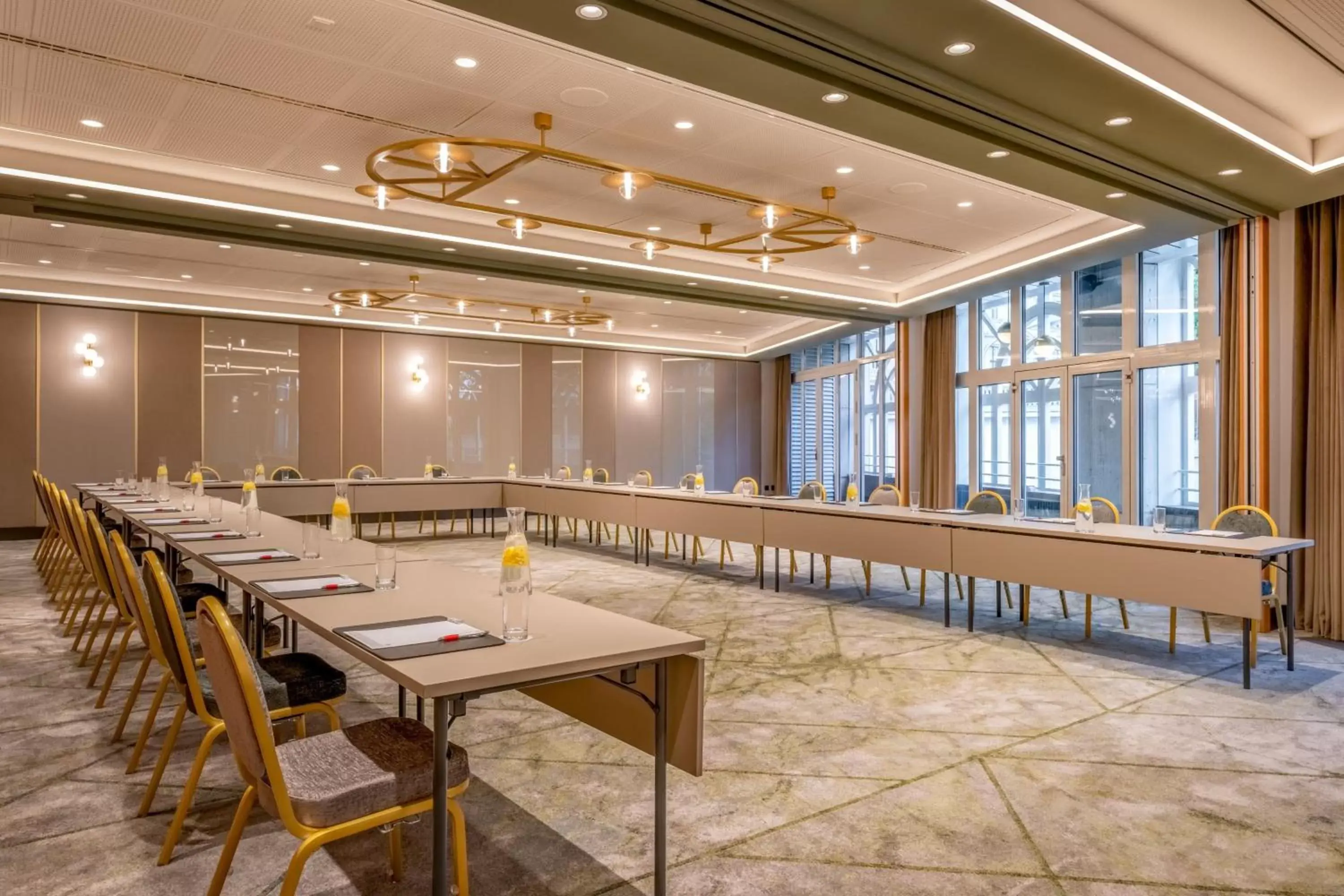 Meeting/conference room in Vienna Marriott Hotel