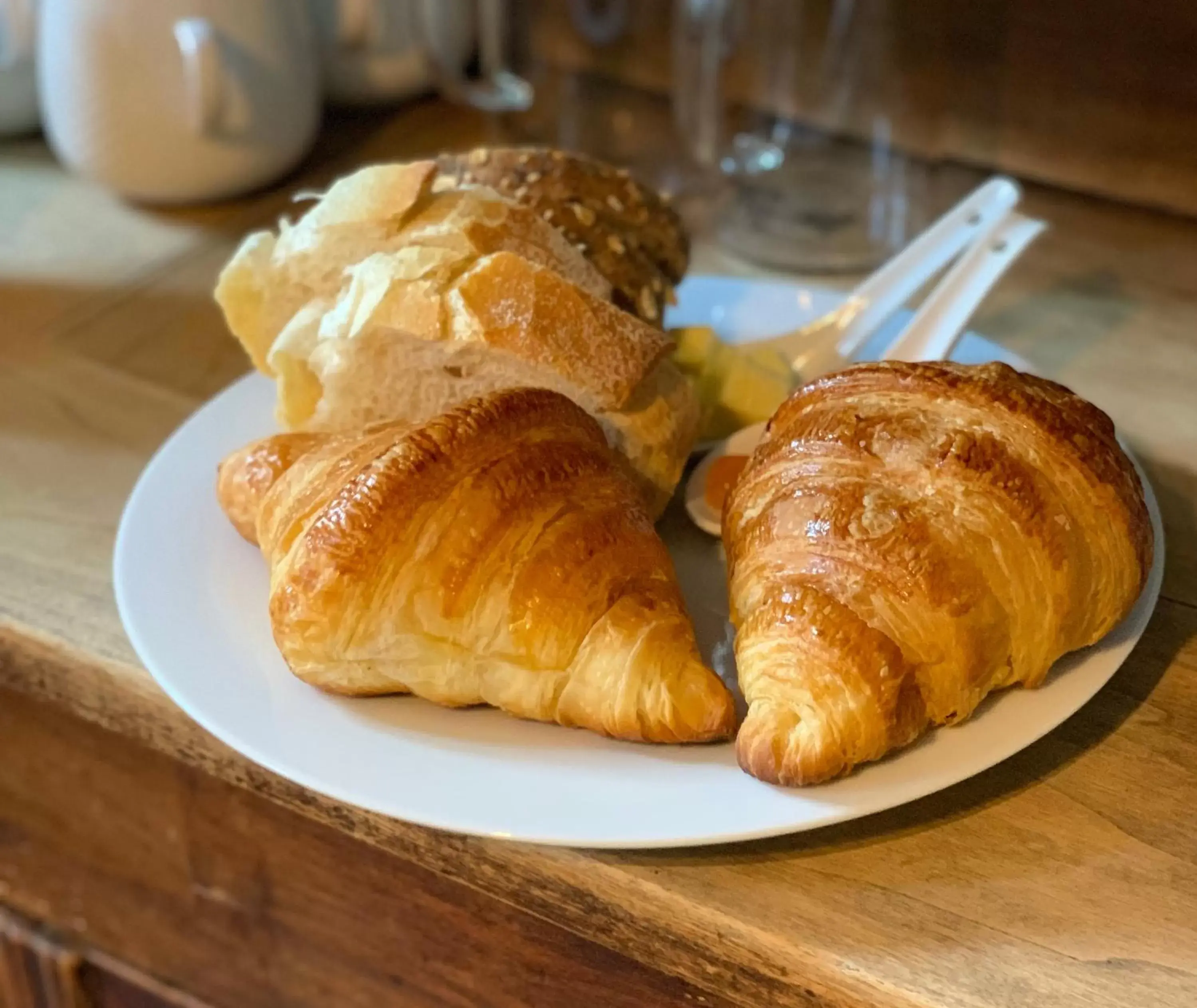 Breakfast in Carcassonne Townhouse