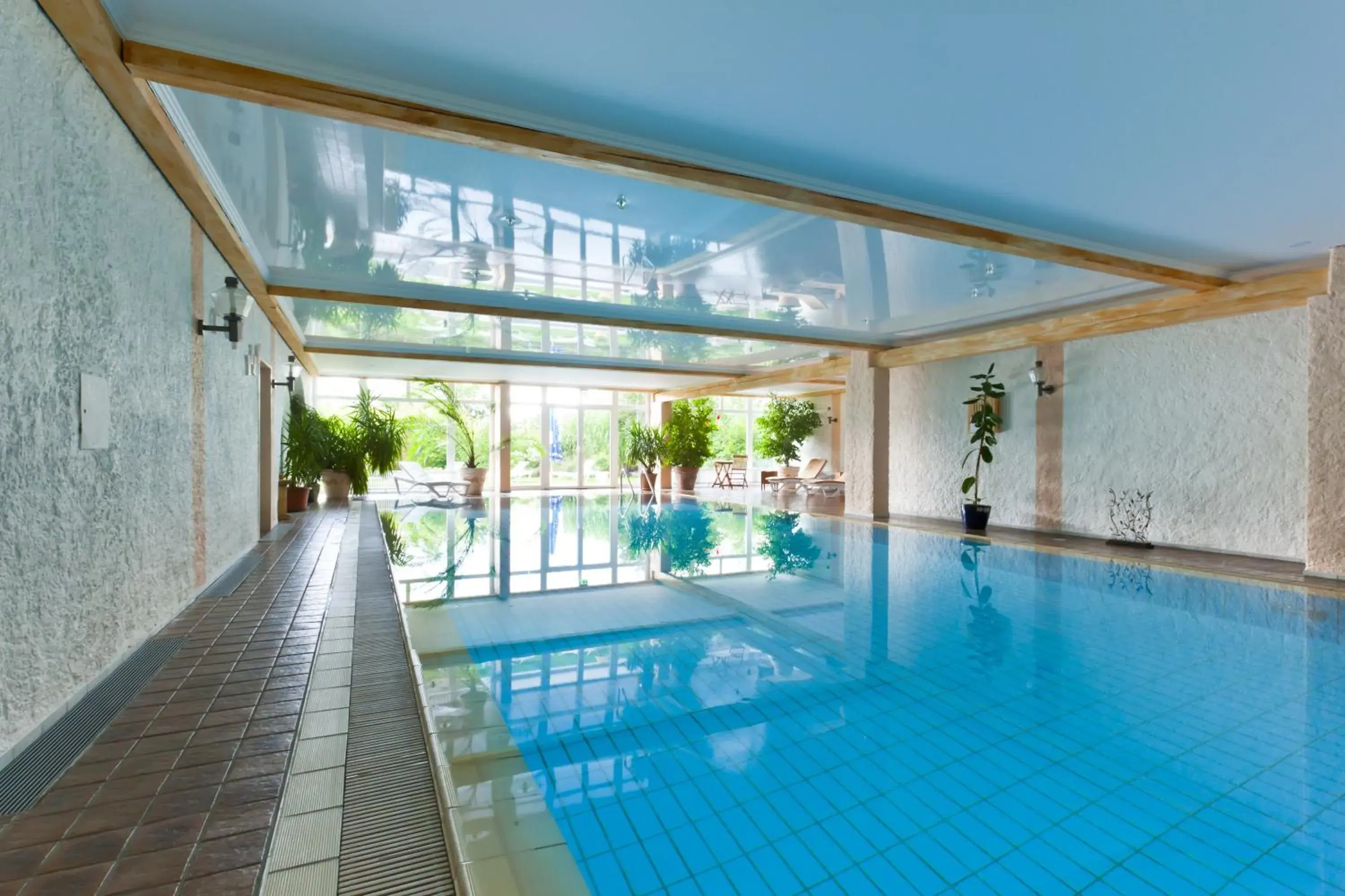 Swimming Pool in Best Western Hotel Rhön Garden