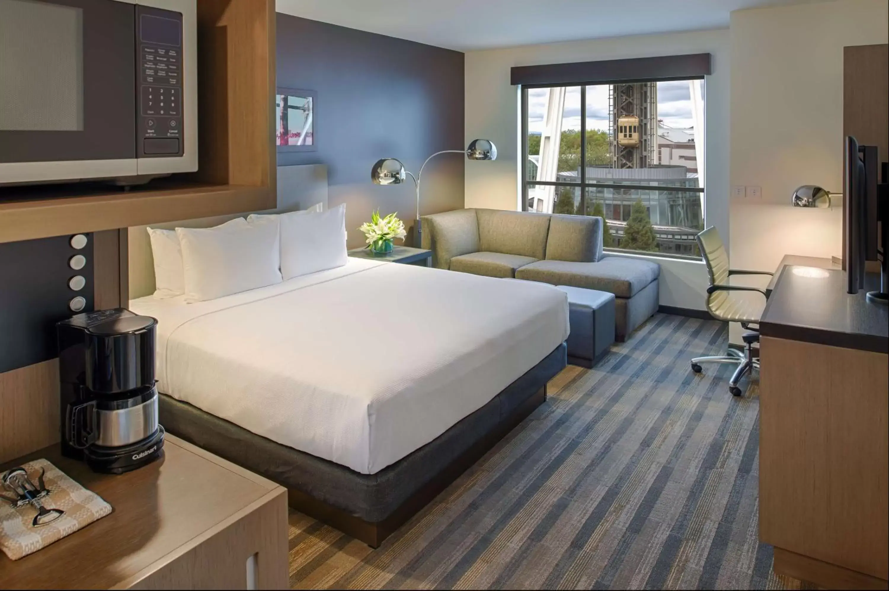 Photo of the whole room in Hyatt House Seattle Downtown