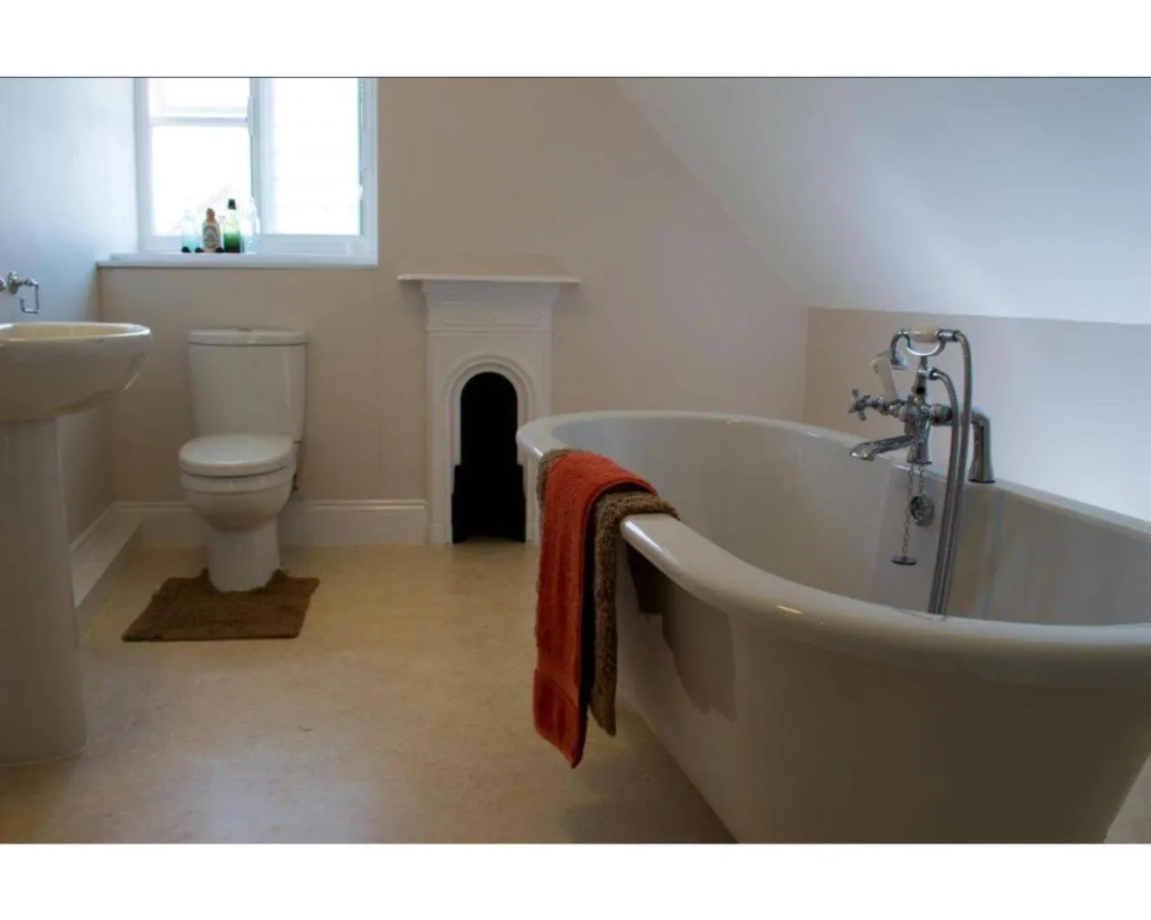 Twin Room with Shared Bathroom in The Osney Arms Guest House