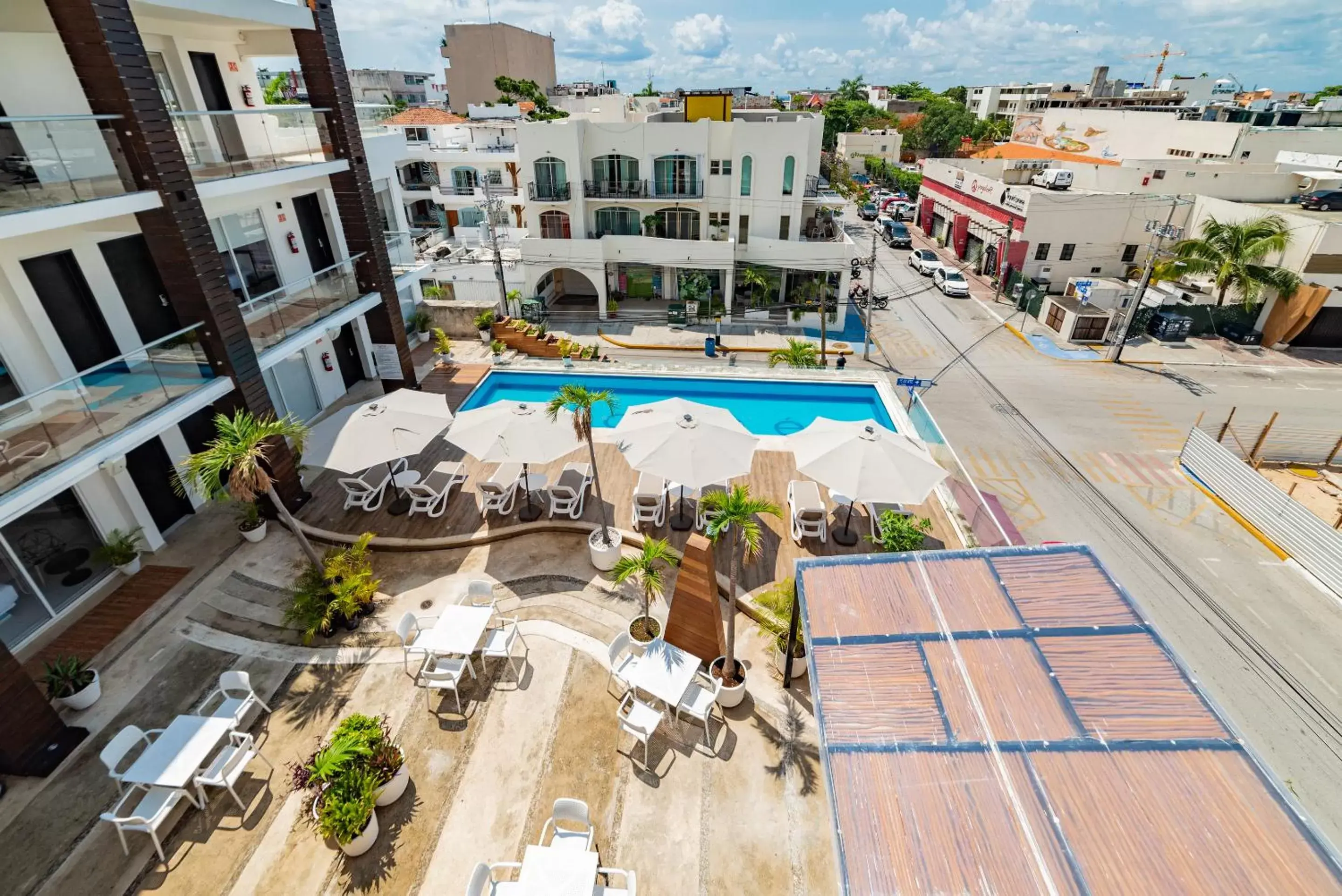 Balcony/Terrace, Pool View in Hotel Cache