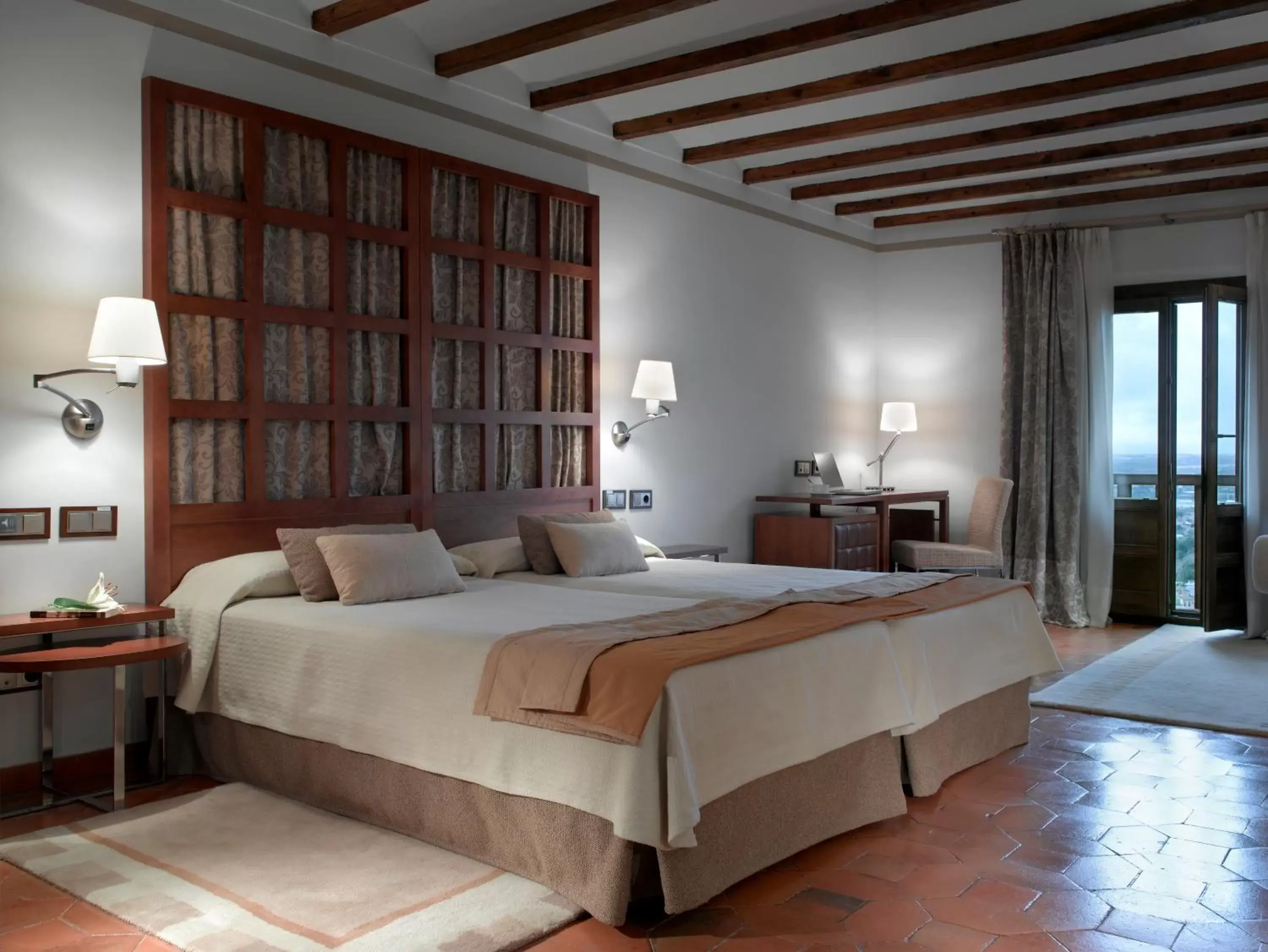 Bedroom, Bed in Parador de Toledo