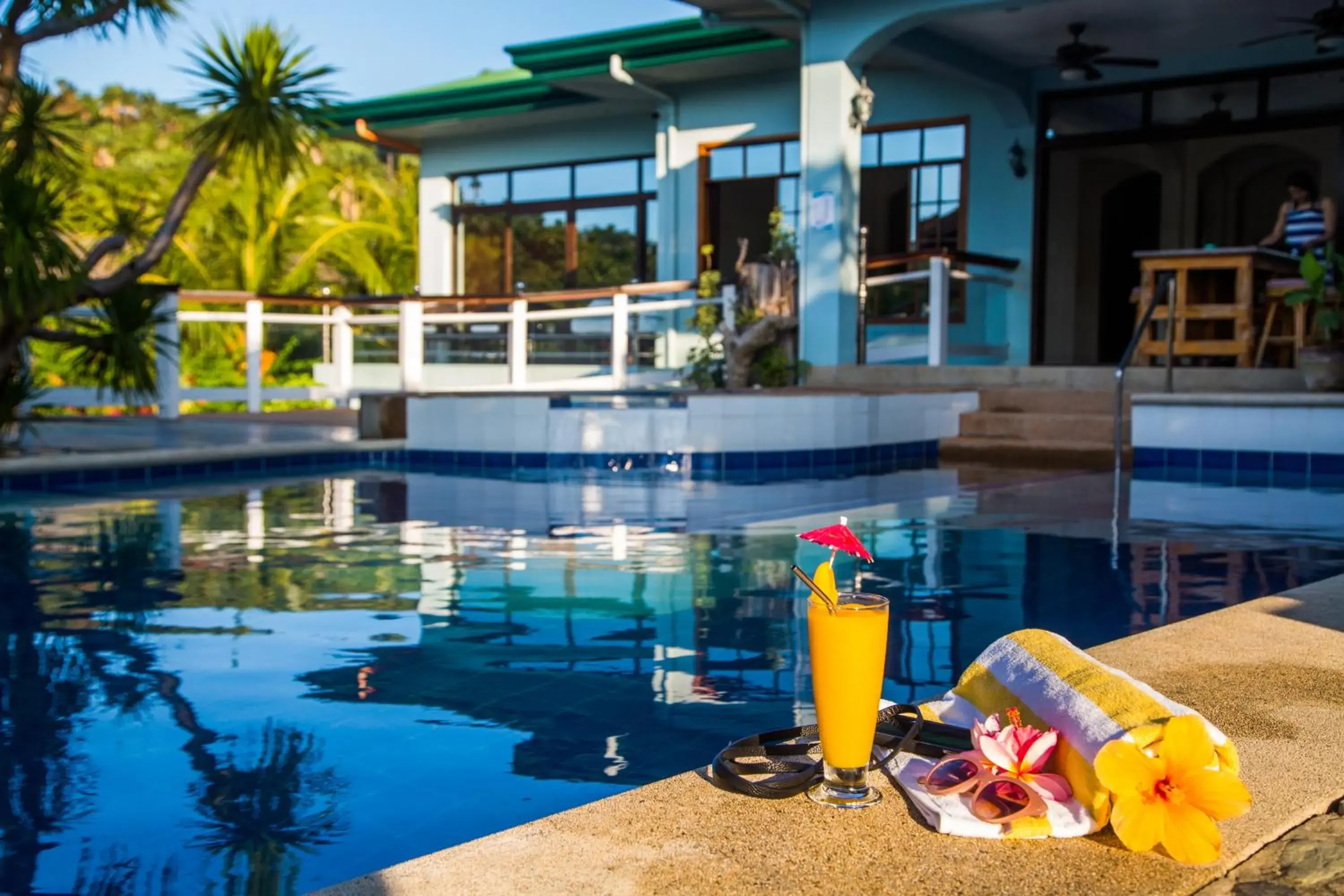 Swimming pool in Edgewater Dive & Spa Resort Swimming pool in Edgewater Dive & Spa Resort