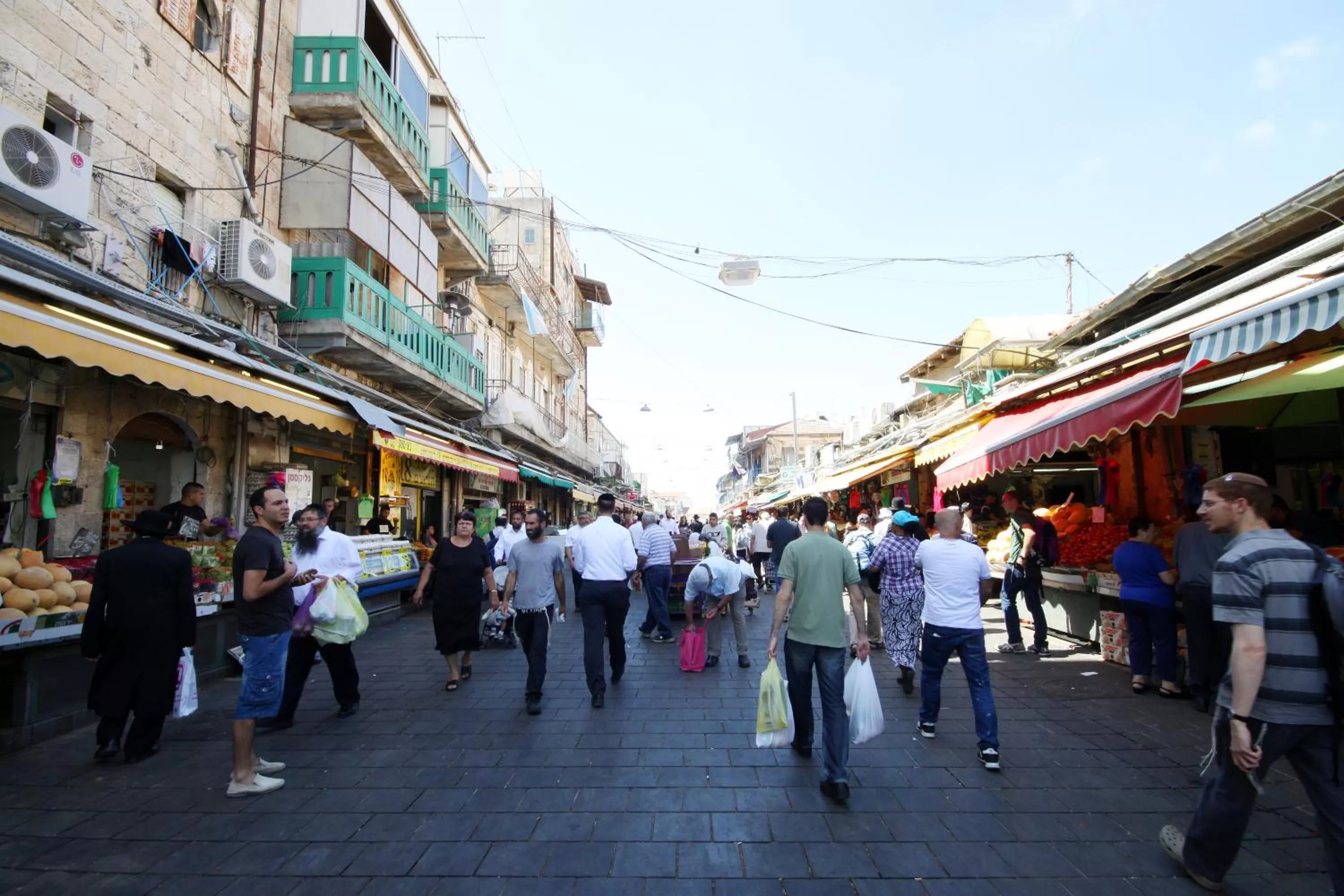 Day in Hillel 11 Hotel