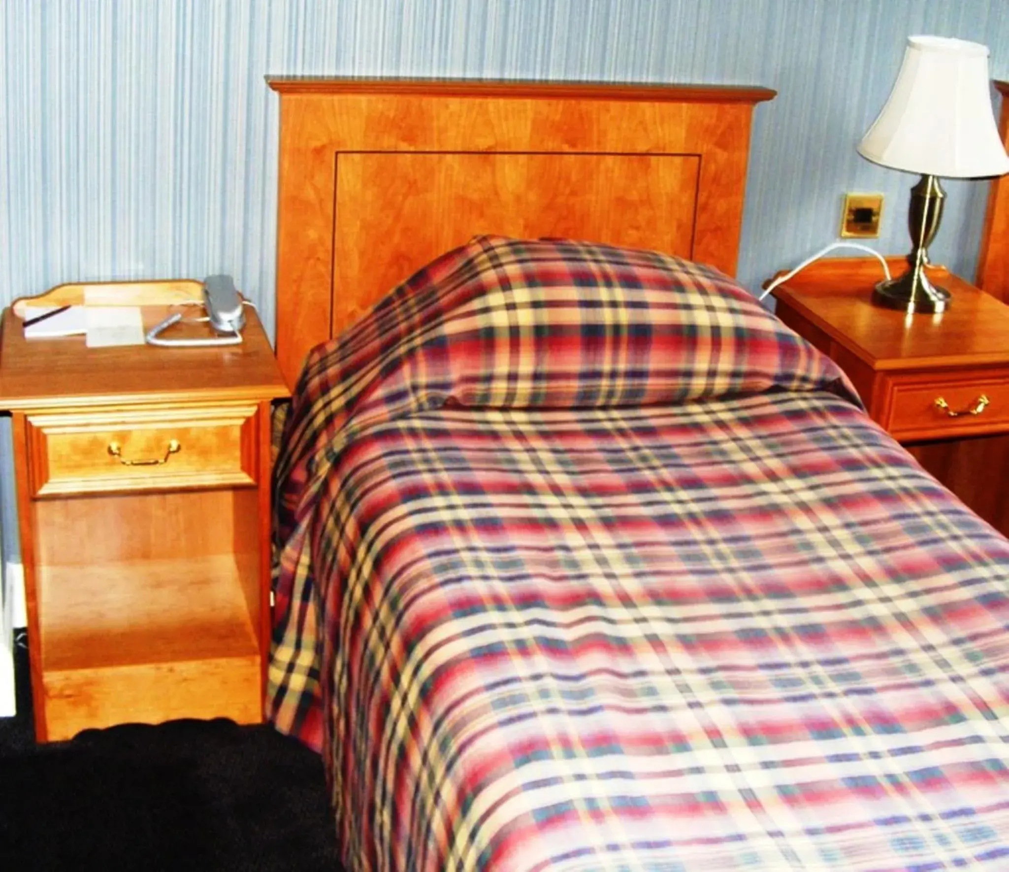 Bed in The Royal Hotel
