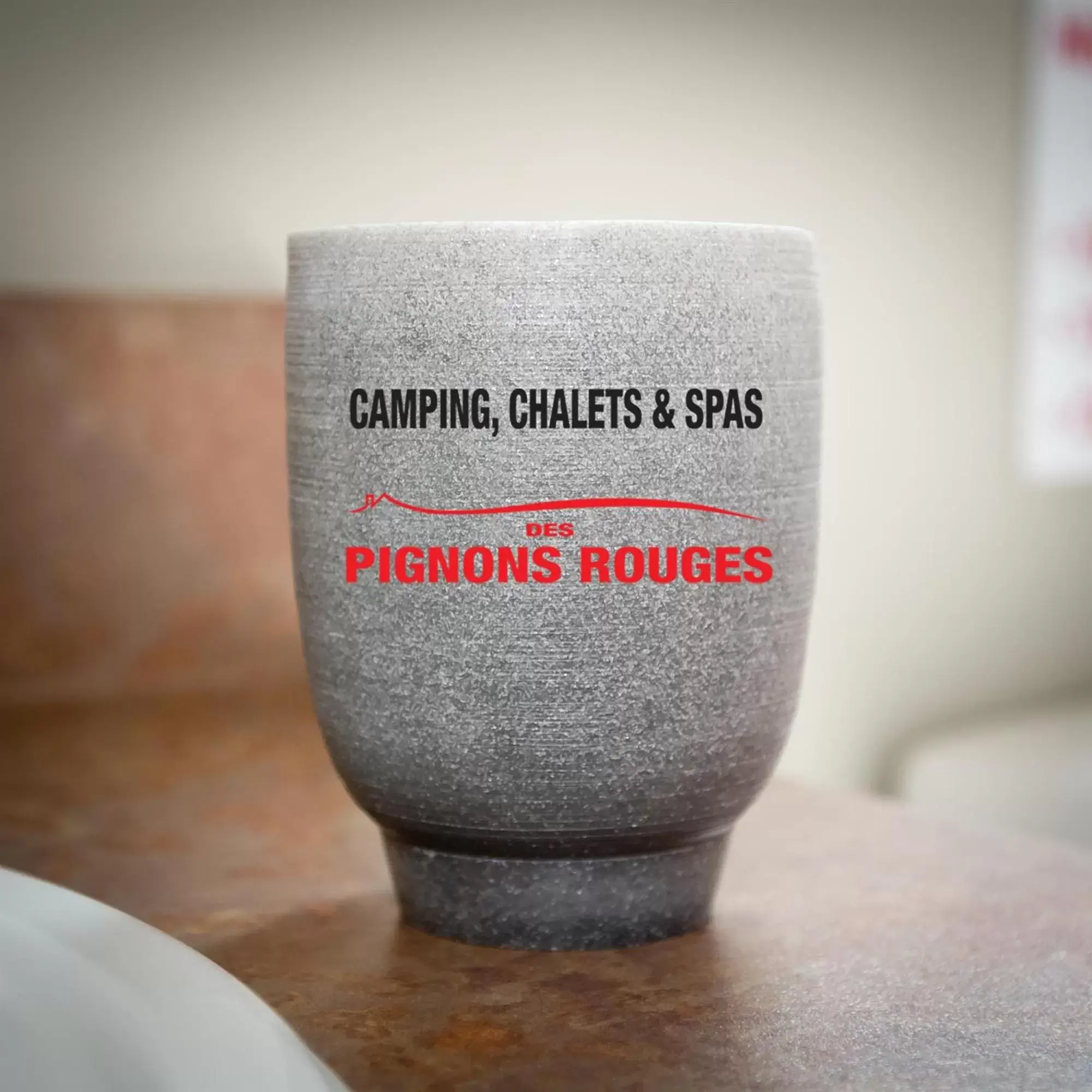 Camping Chalets Spas Pignons Rouges