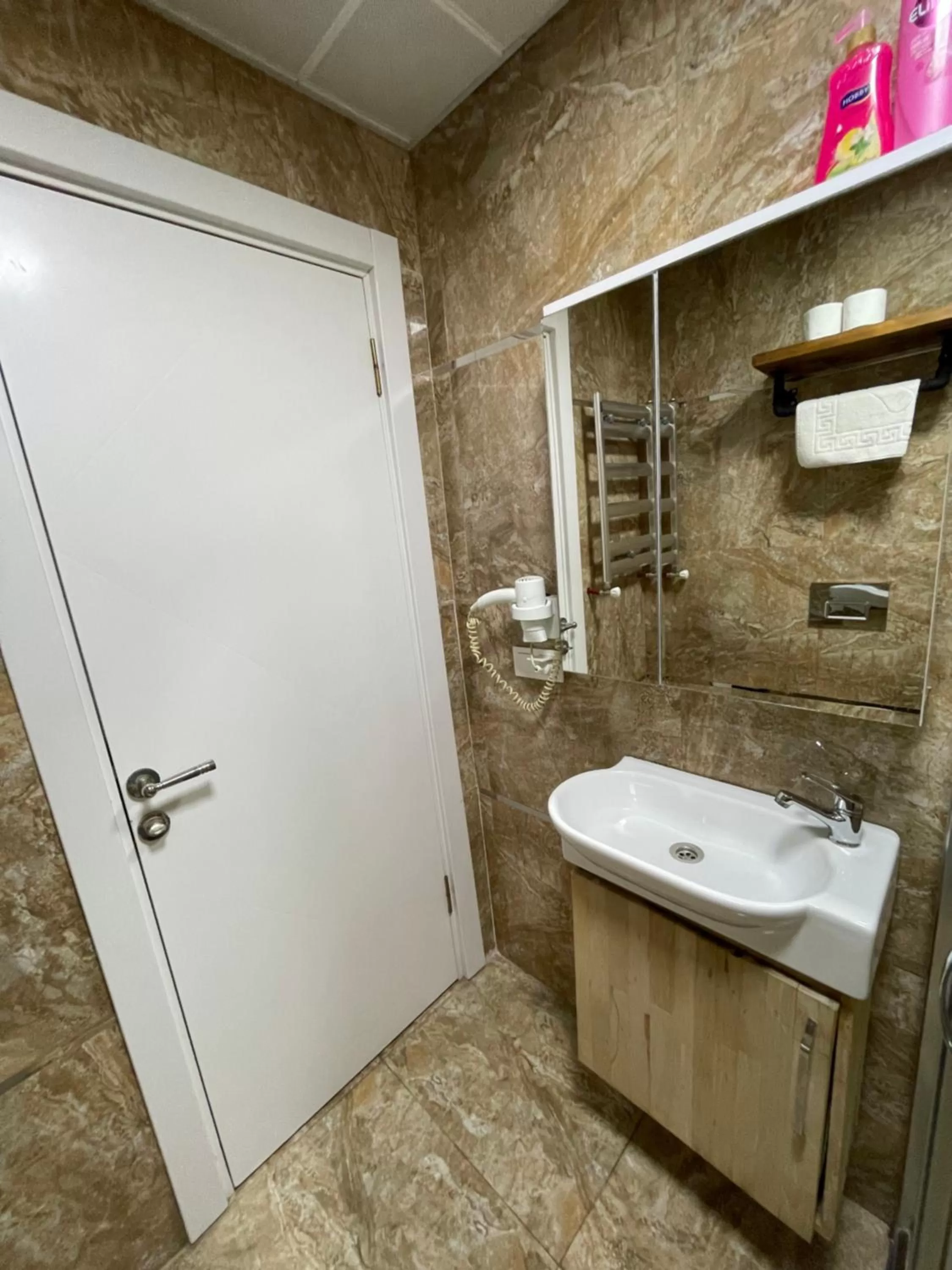 Shower in Arat Apartments