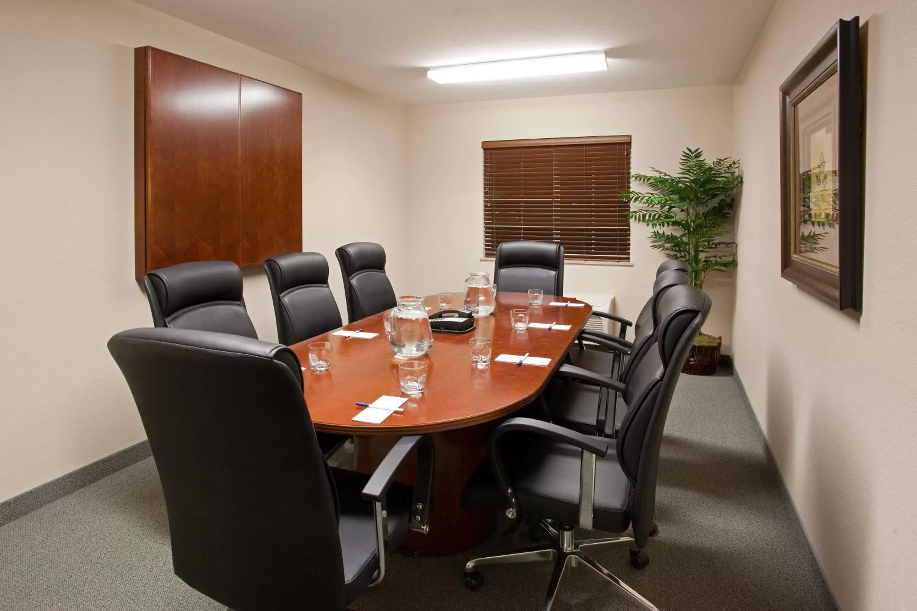 Meeting/conference room in Candlewood Suites Cheyenne, an IHG Hotel