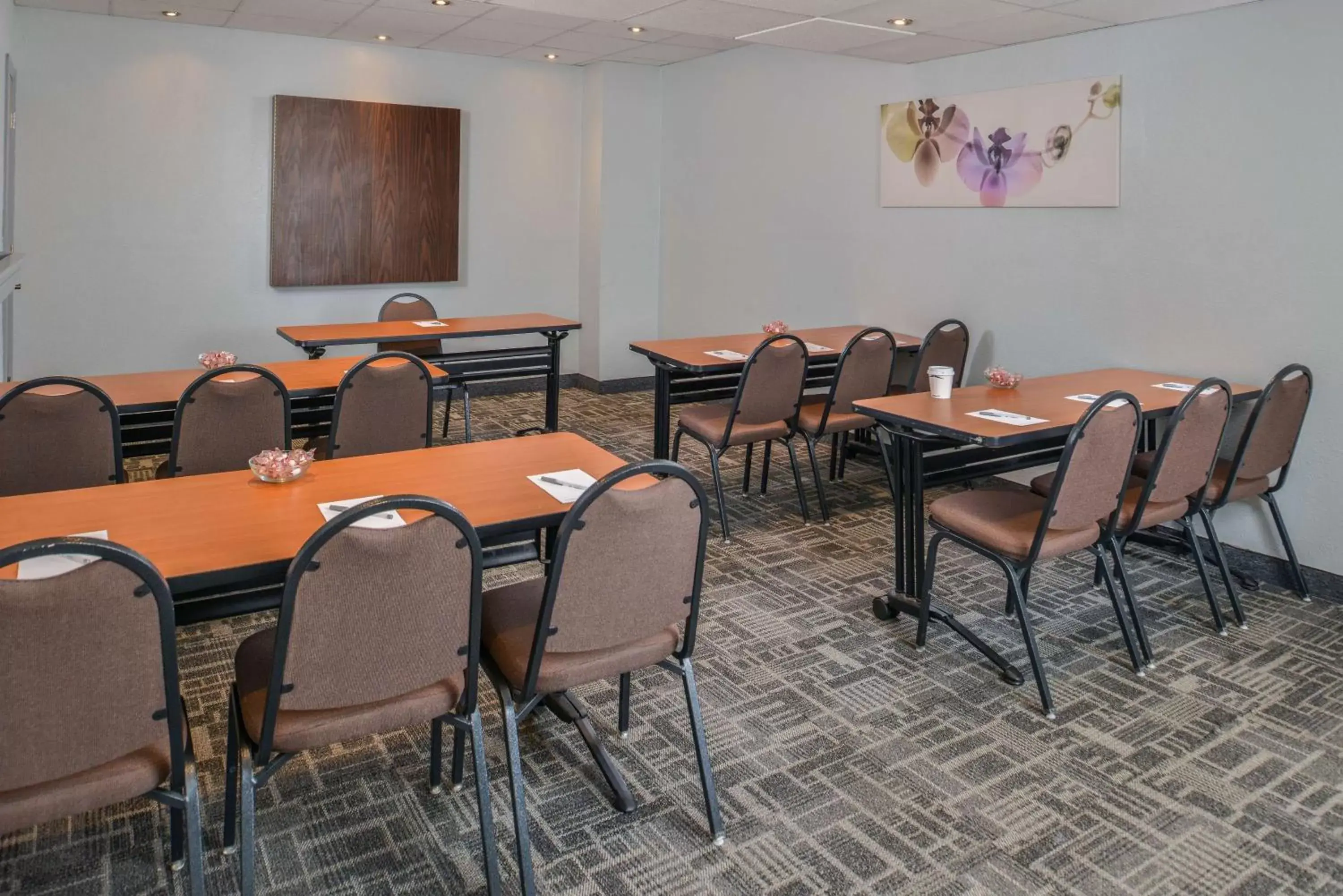 Meeting/conference room in Hampton Inn Closest to Universal Orlando