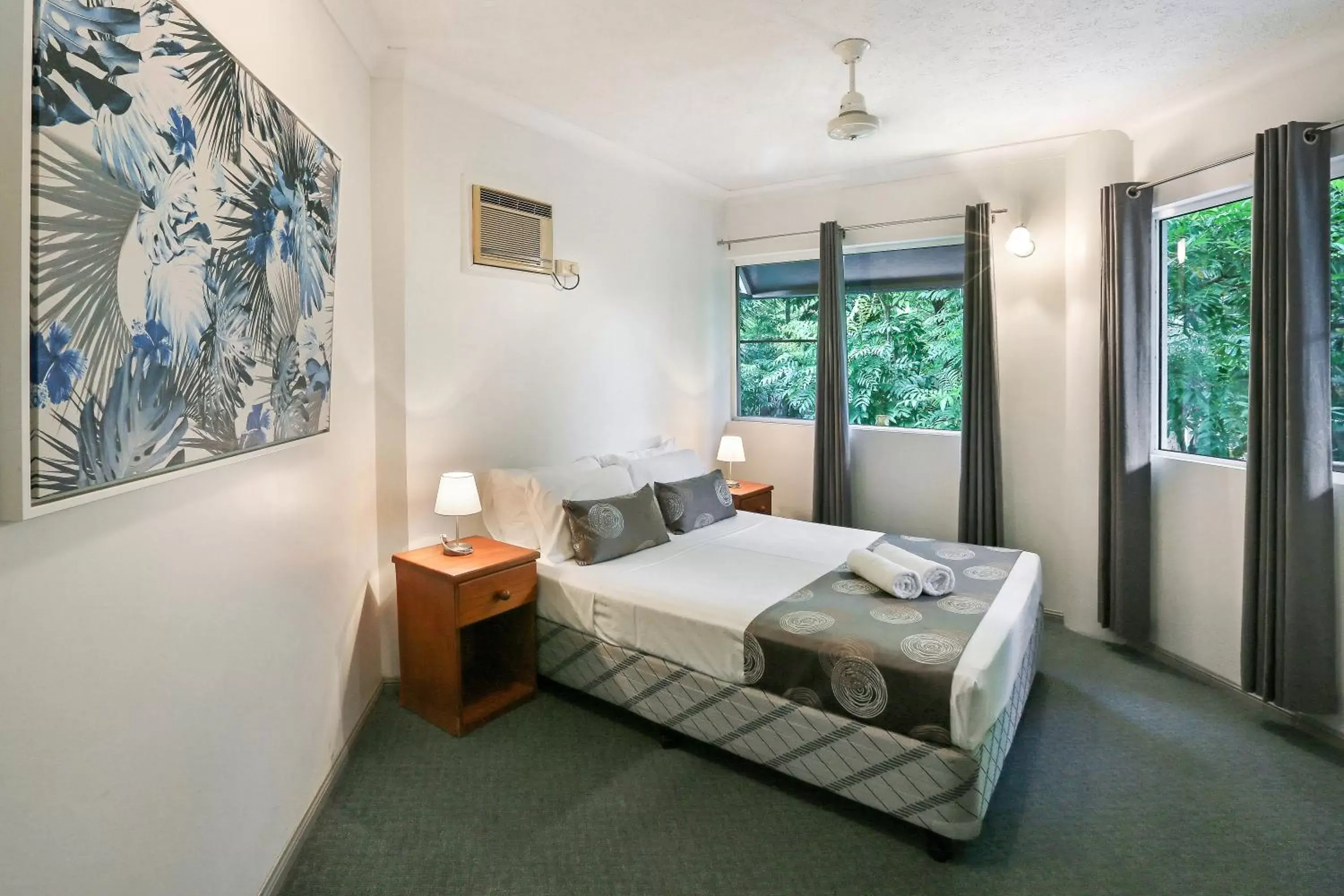 Bedroom in Citysider Cairns Holiday Apartments