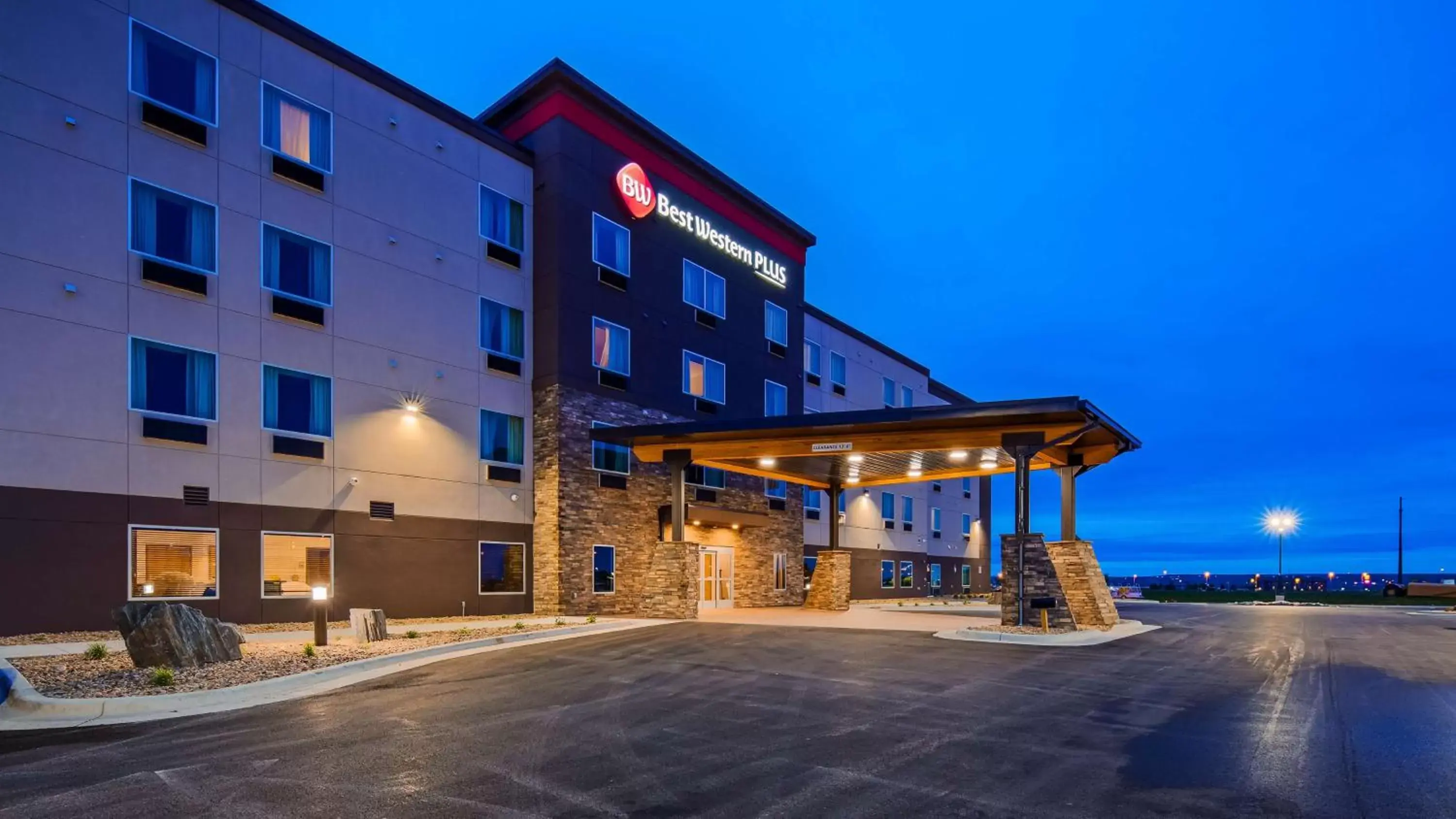 Property Building in Best Western Plus Rapid City Rushmore