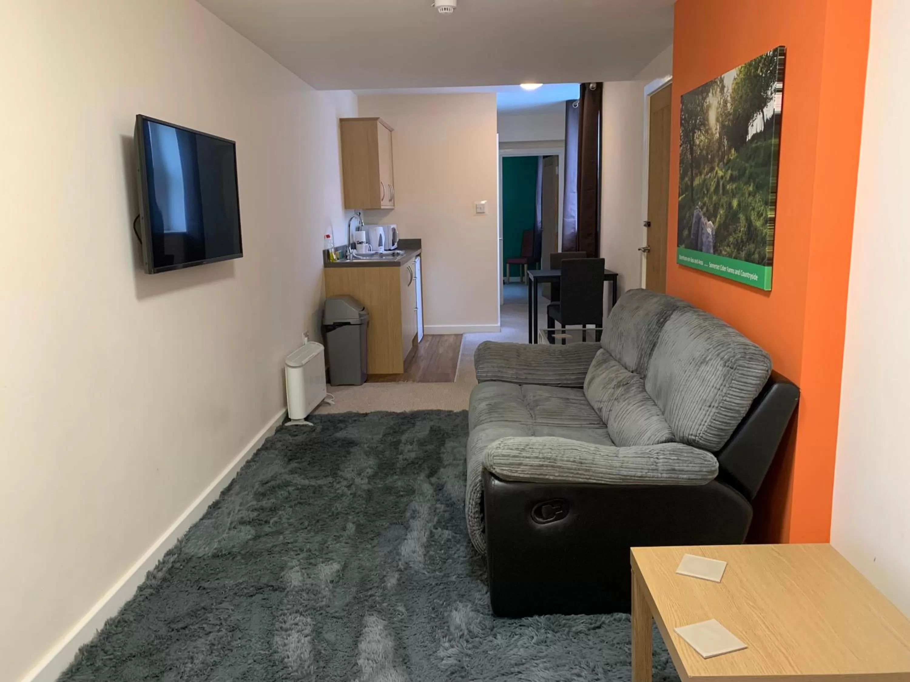 Kitchen or kitchenette in The Royal Clarence Hotel (on the Seafront)