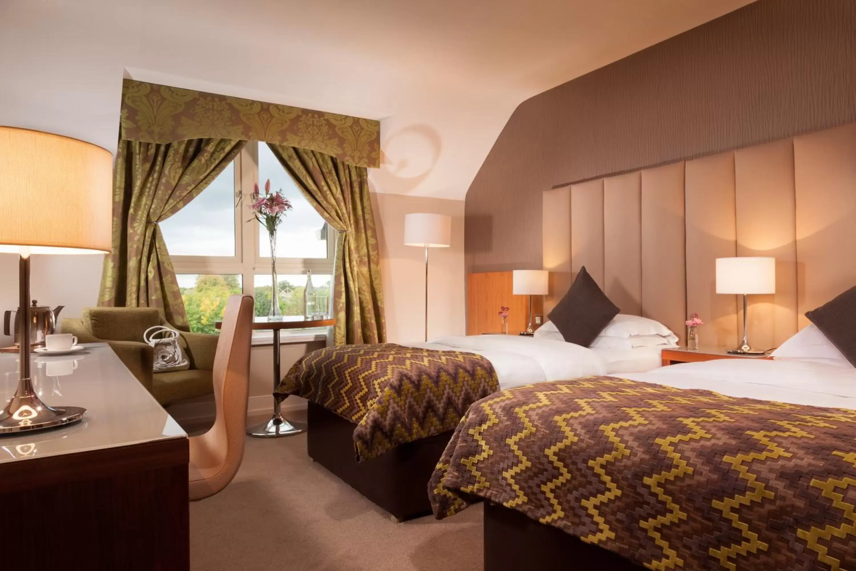 Bedroom, Bed in Castleknock Hotel