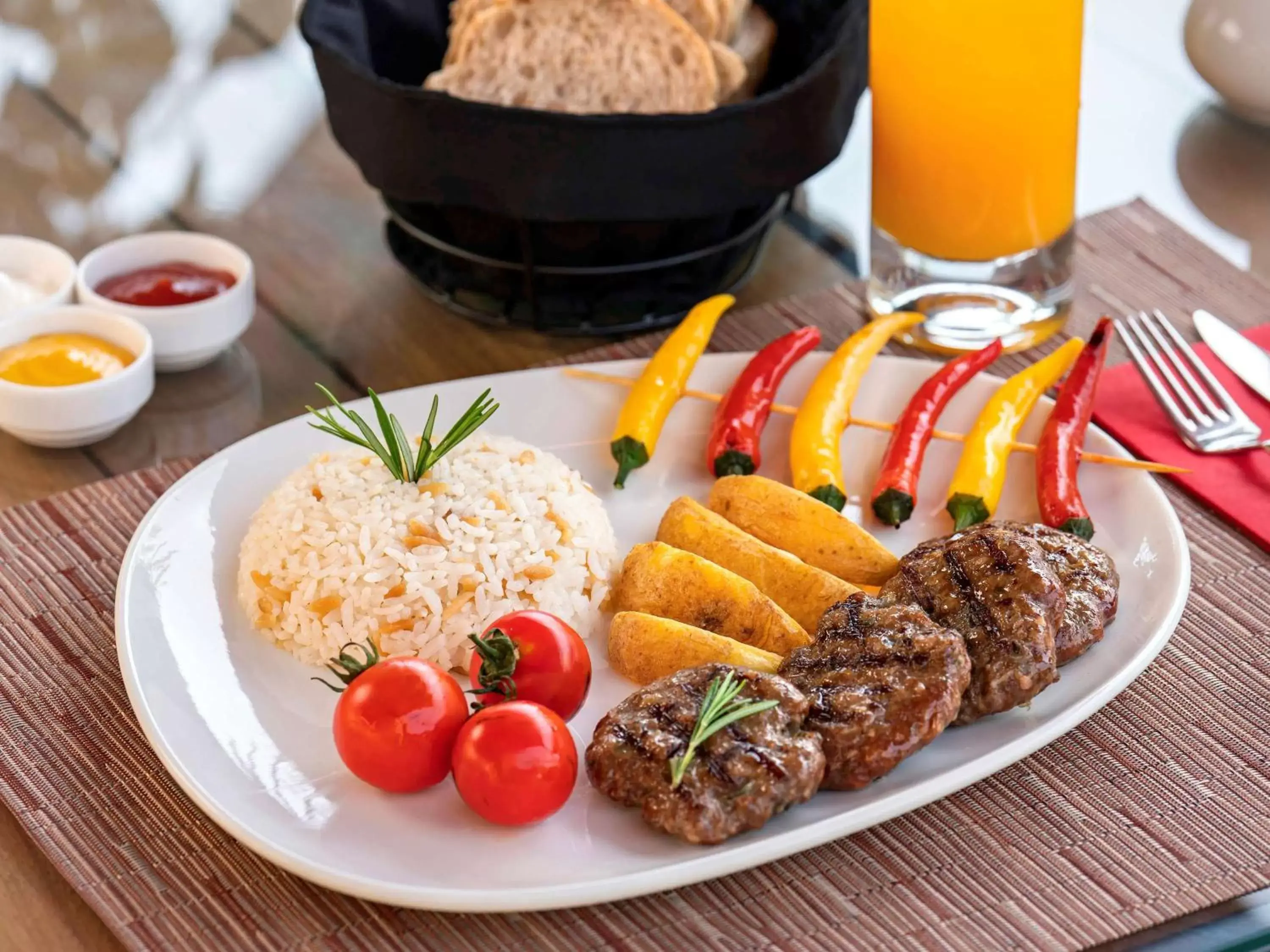 Restaurant/places to eat in Ibis Bursa