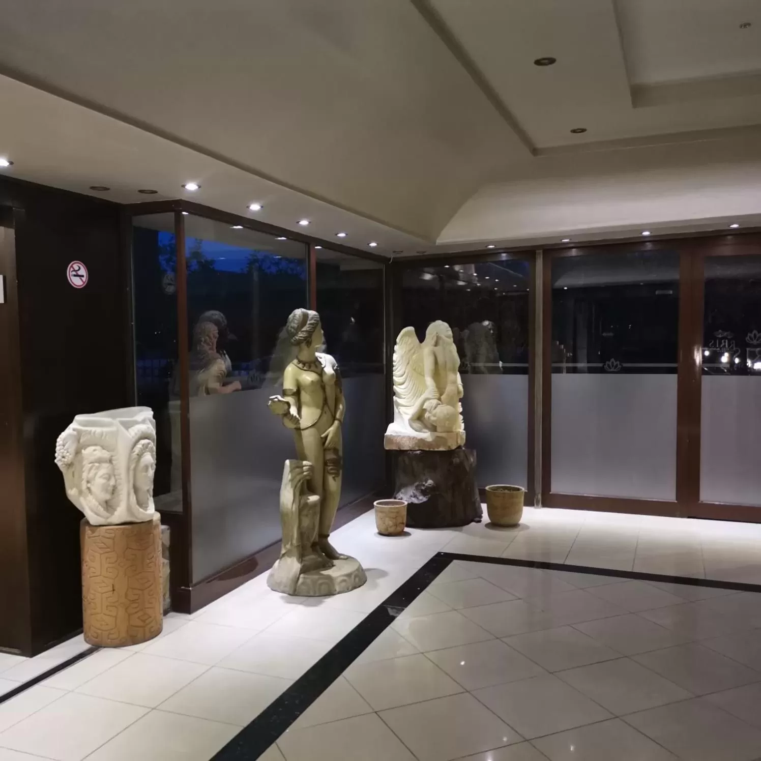 Lobby or reception in Iris Hotel & Spa