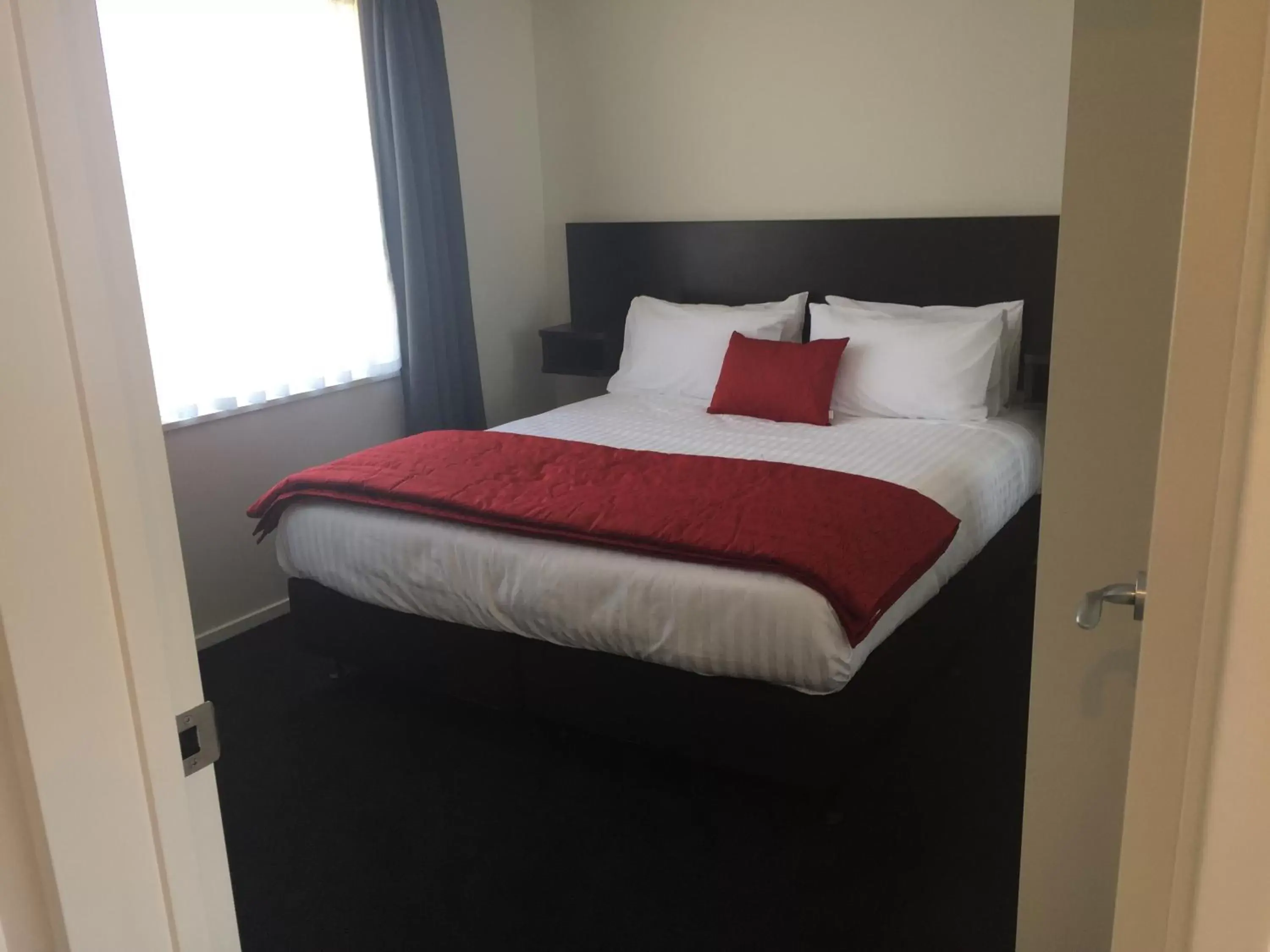 Bed in Rolleston Highway Motel