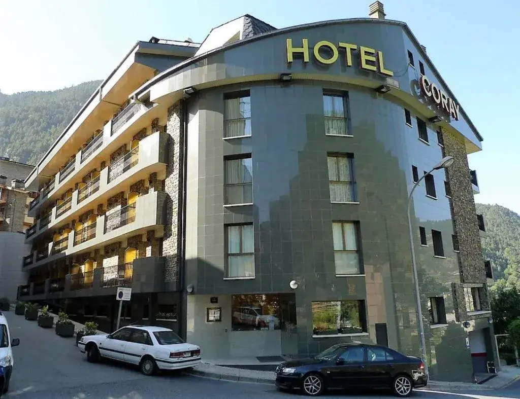 Facade/entrance, Property Building in Hotel Coray