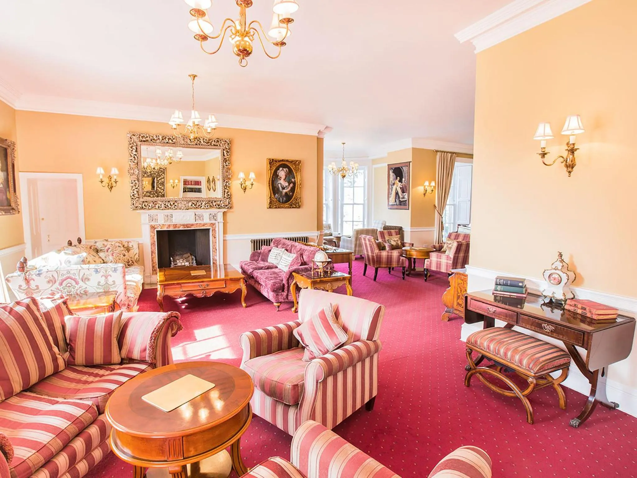 Lounge or bar in Carberry Tower Mansion House and Estate