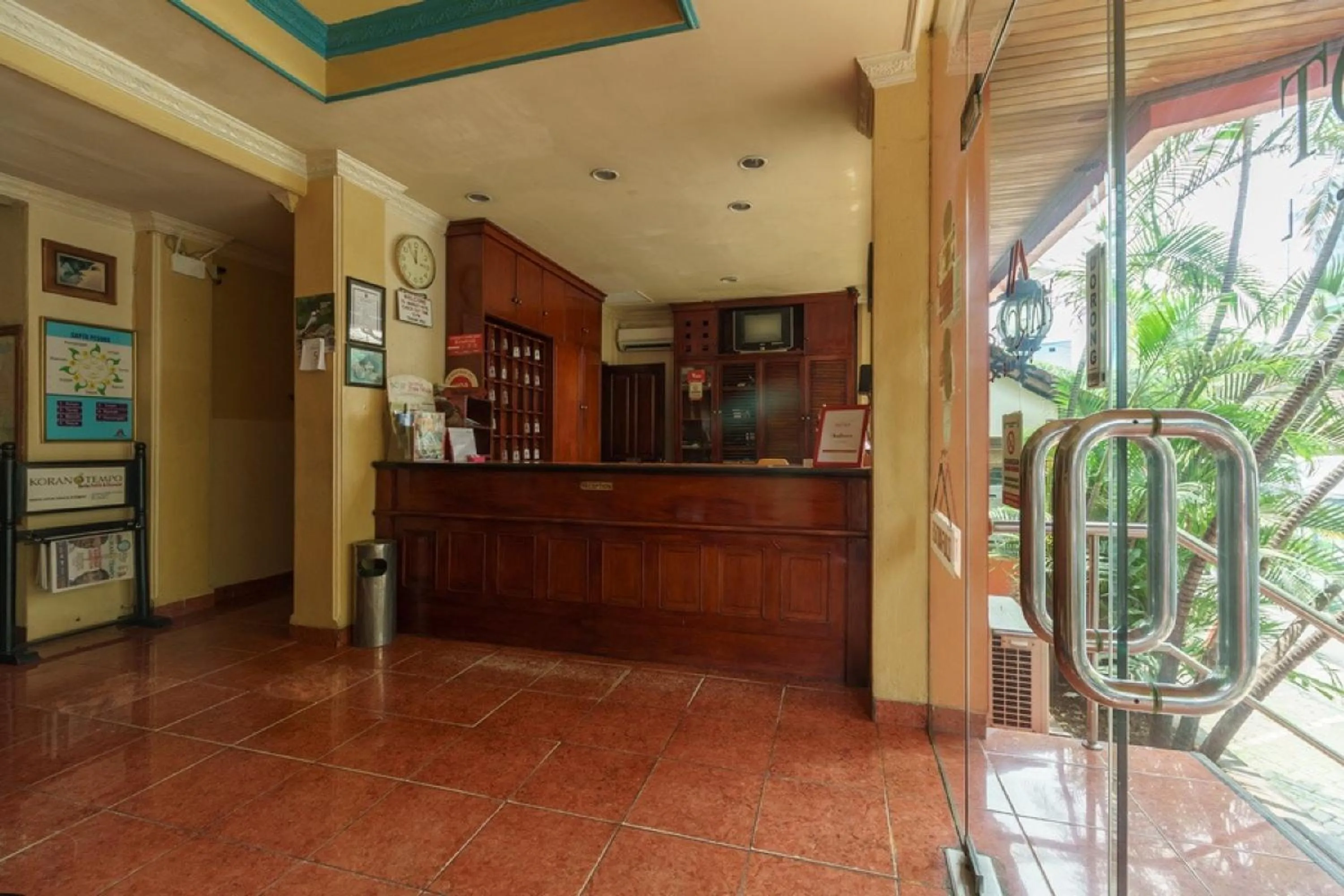 Lobby or reception in RedDoorz @ Jalan Jaksa