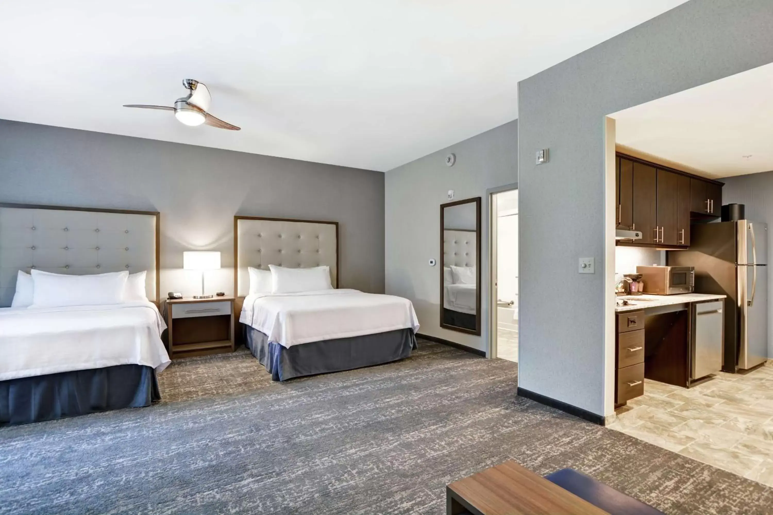 Kitchen or kitchenette, Bed in Homewood Suites By Hilton Poughkeepsie