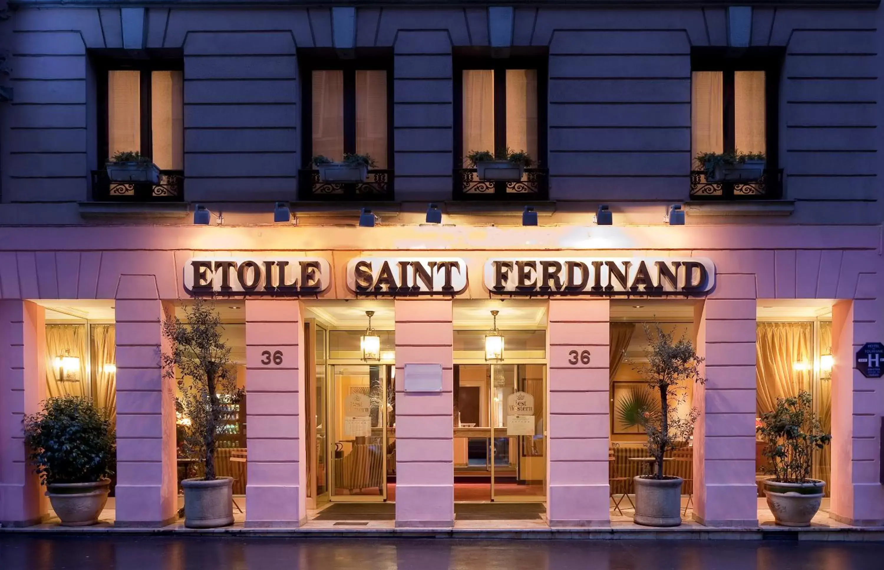 Facade/Entrance in Hotel Etoile Saint Ferdinand by Happyculture