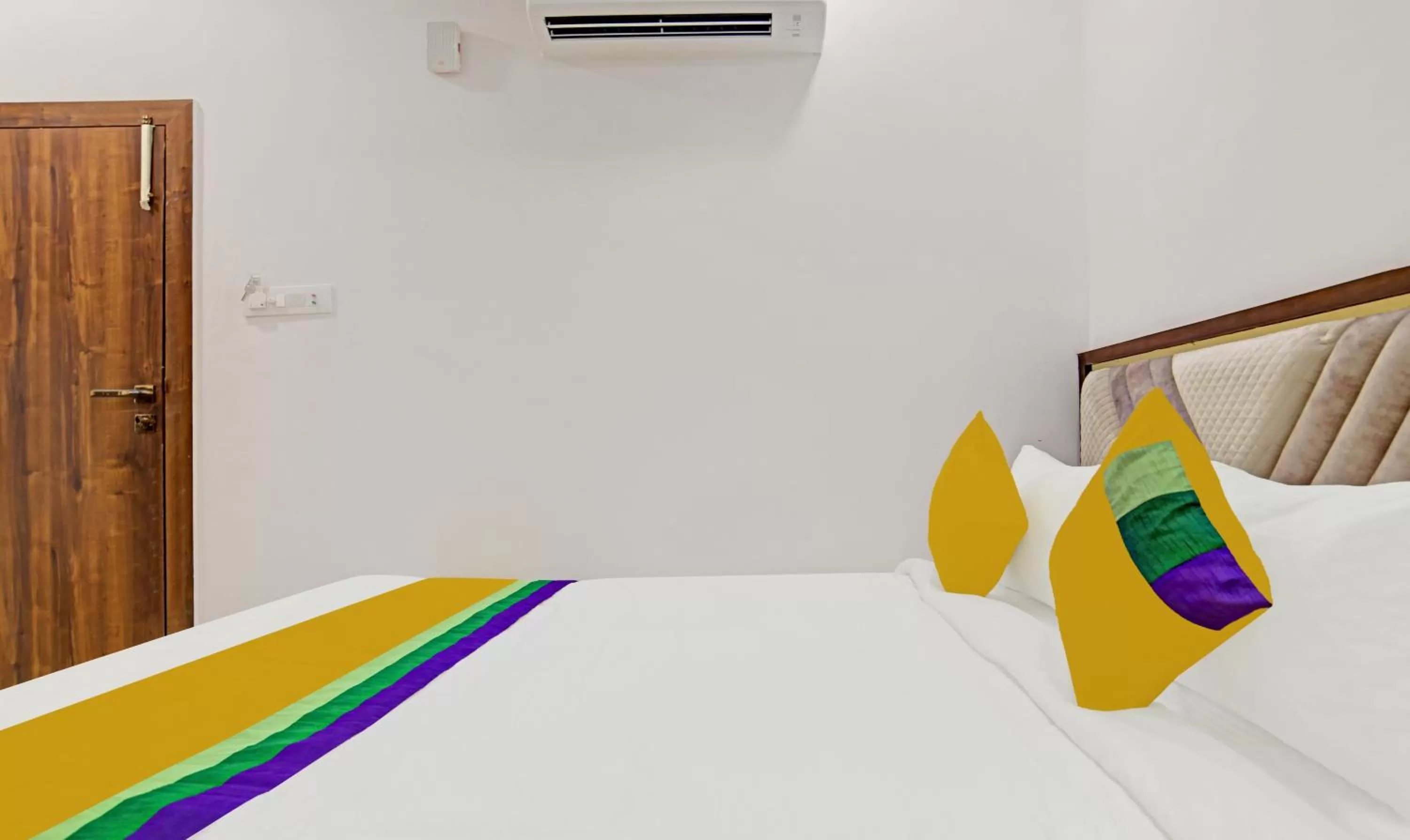 Bedroom, Bed in Itsy Hotels Phoenix