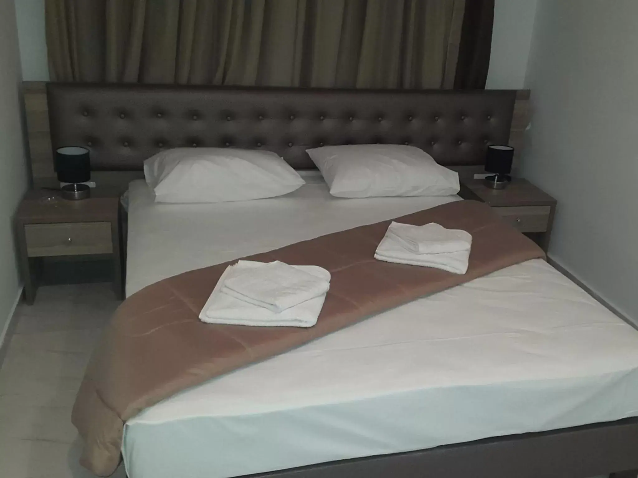 Bed in Hotel Rex