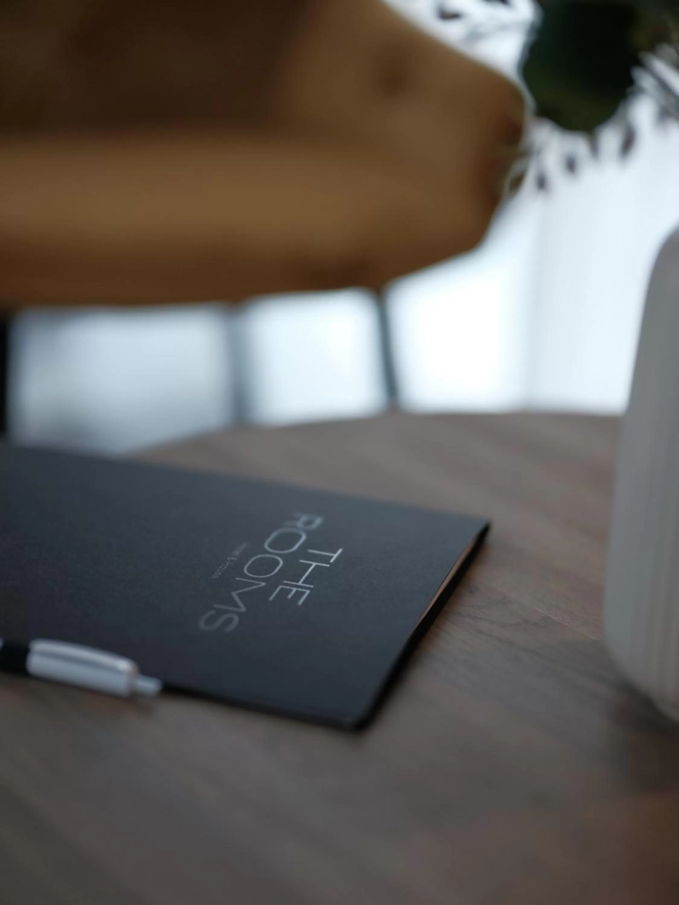 Logo/Certificate/Sign in THE ROOMS - Hotel & House