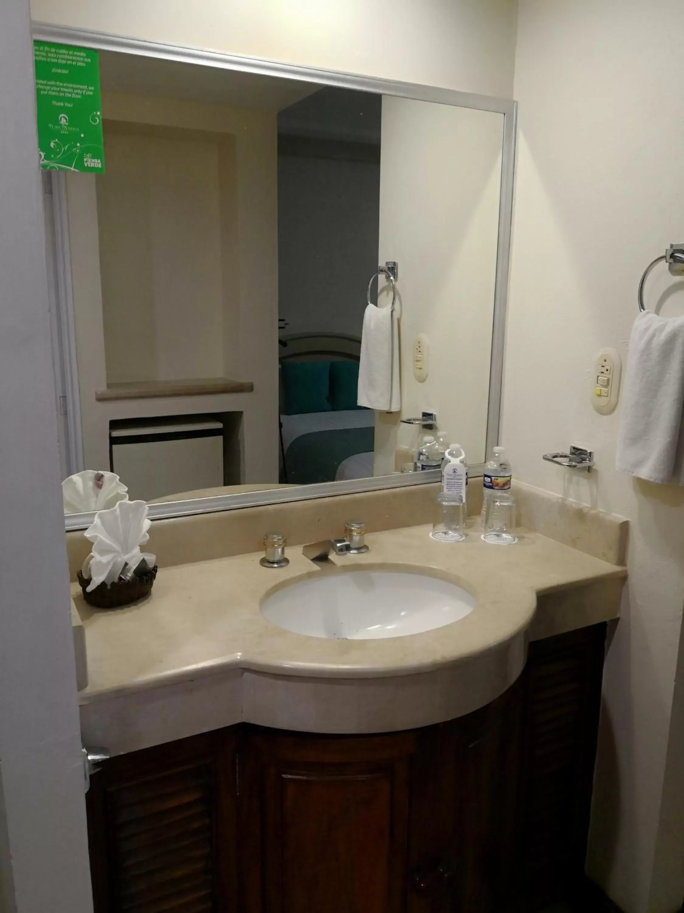 Bathroom in Hotel Playa Marina