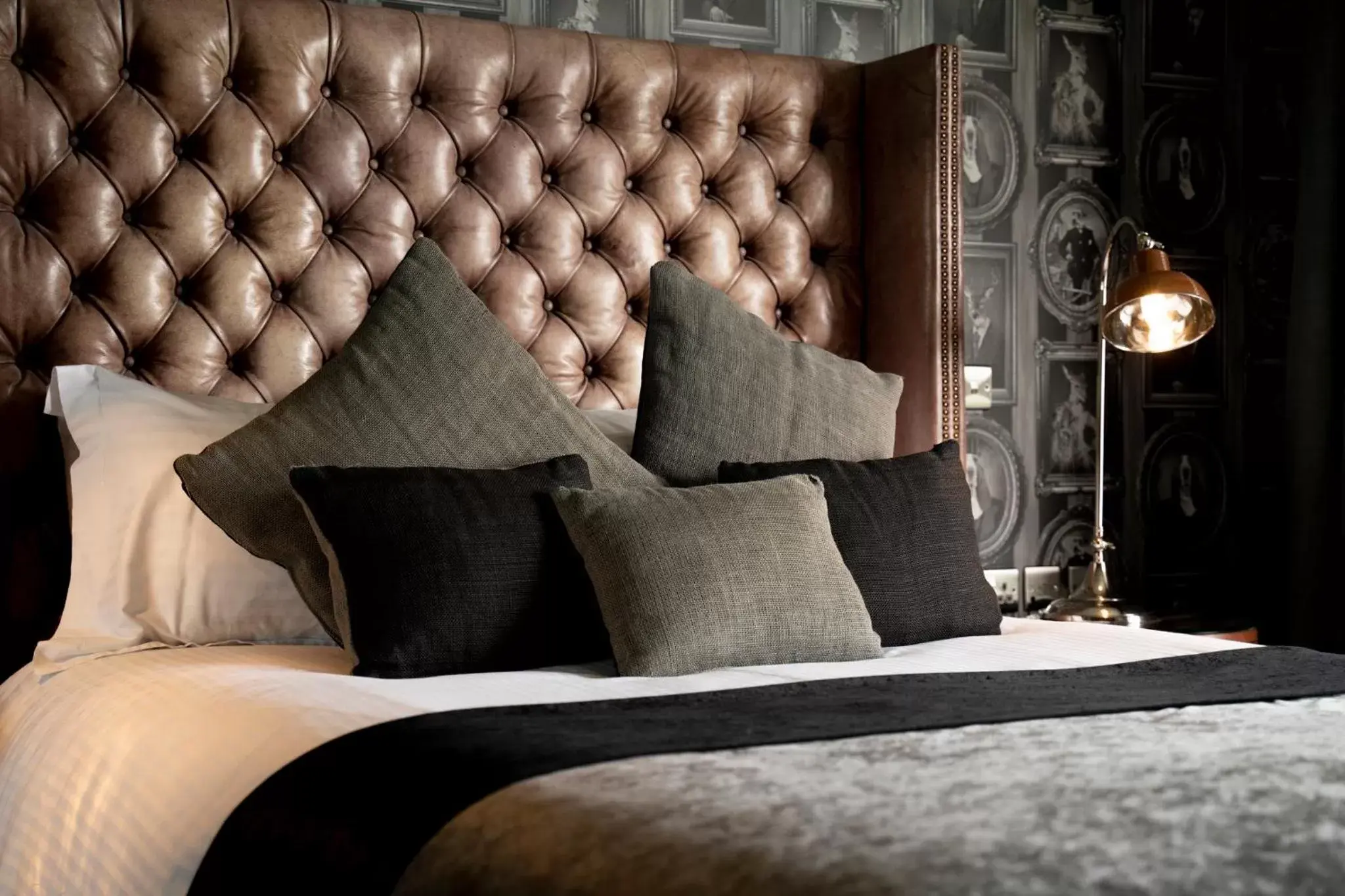 Bed in Derwent Manor Boutique Hotel, BW Premier Collection