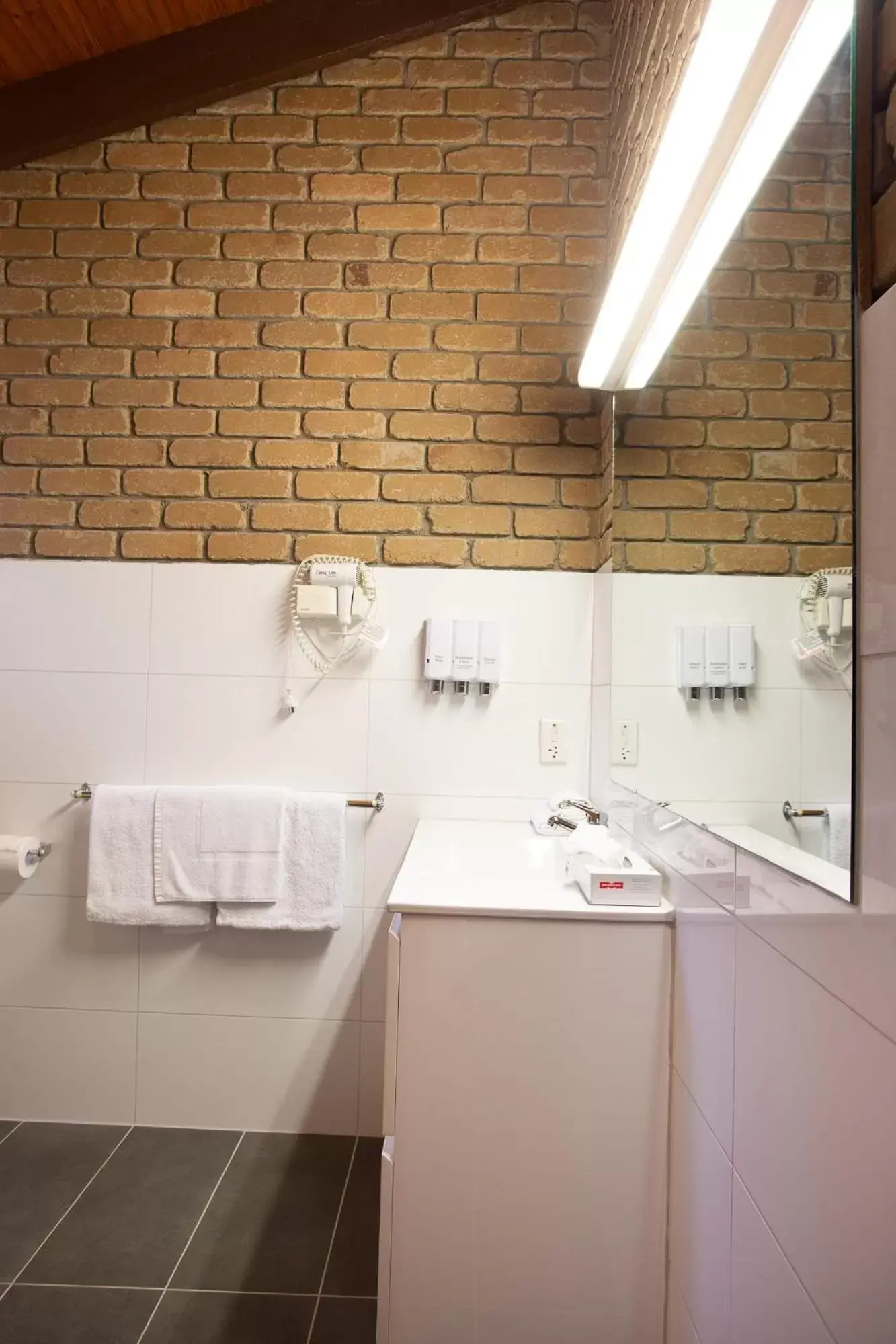 Bathroom in Goldfields Motel