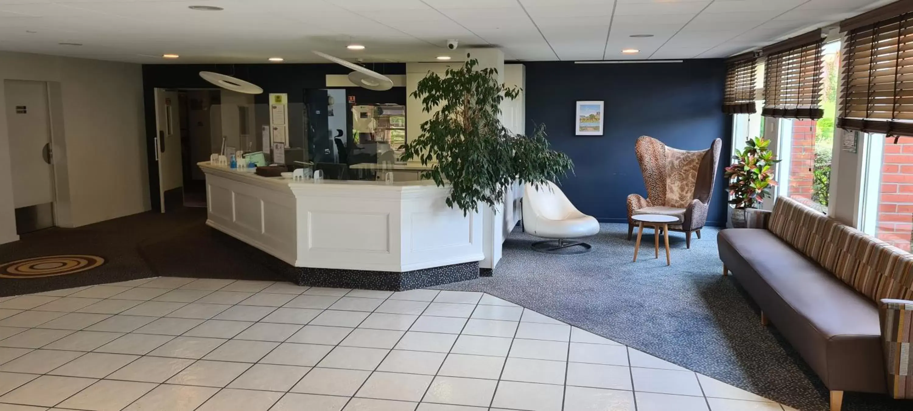 Lobby or reception, Lobby/Reception in Hostellerie Saint Vincent Beauvais Aeroport
