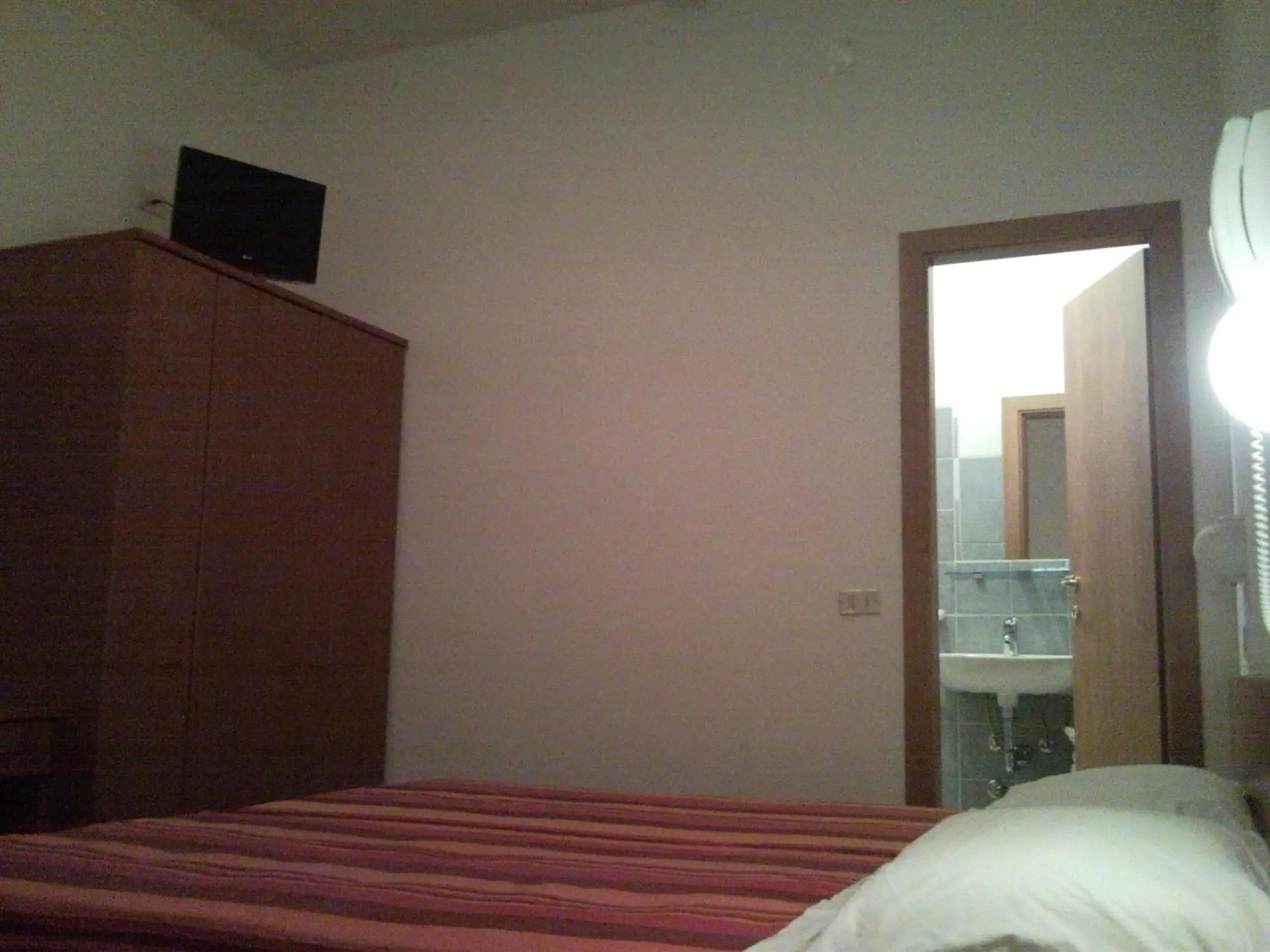Photo of the whole room, Bed in Hotel Trinidad