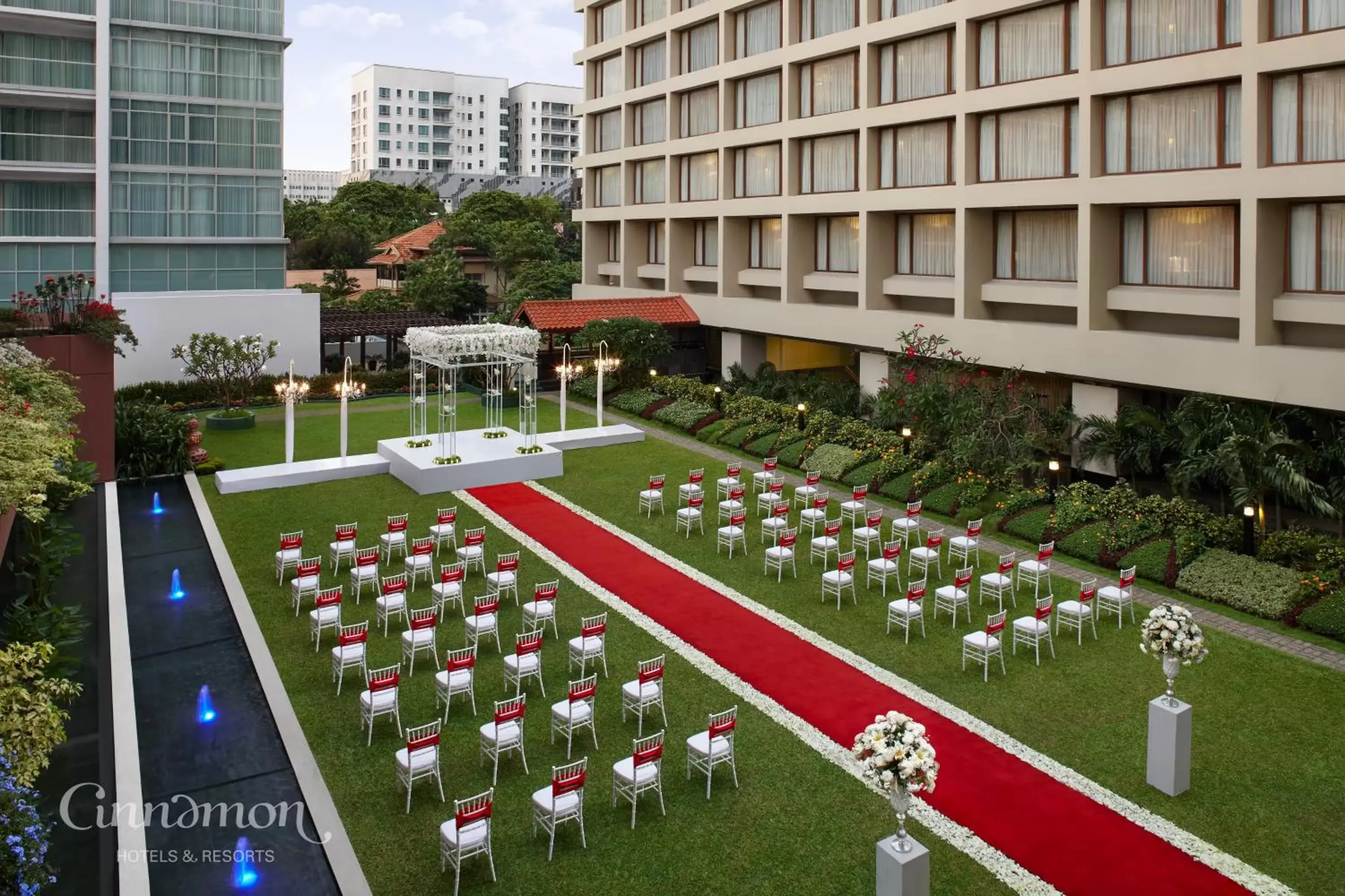 Garden, Pool View in Cinnamon Grand Colombo