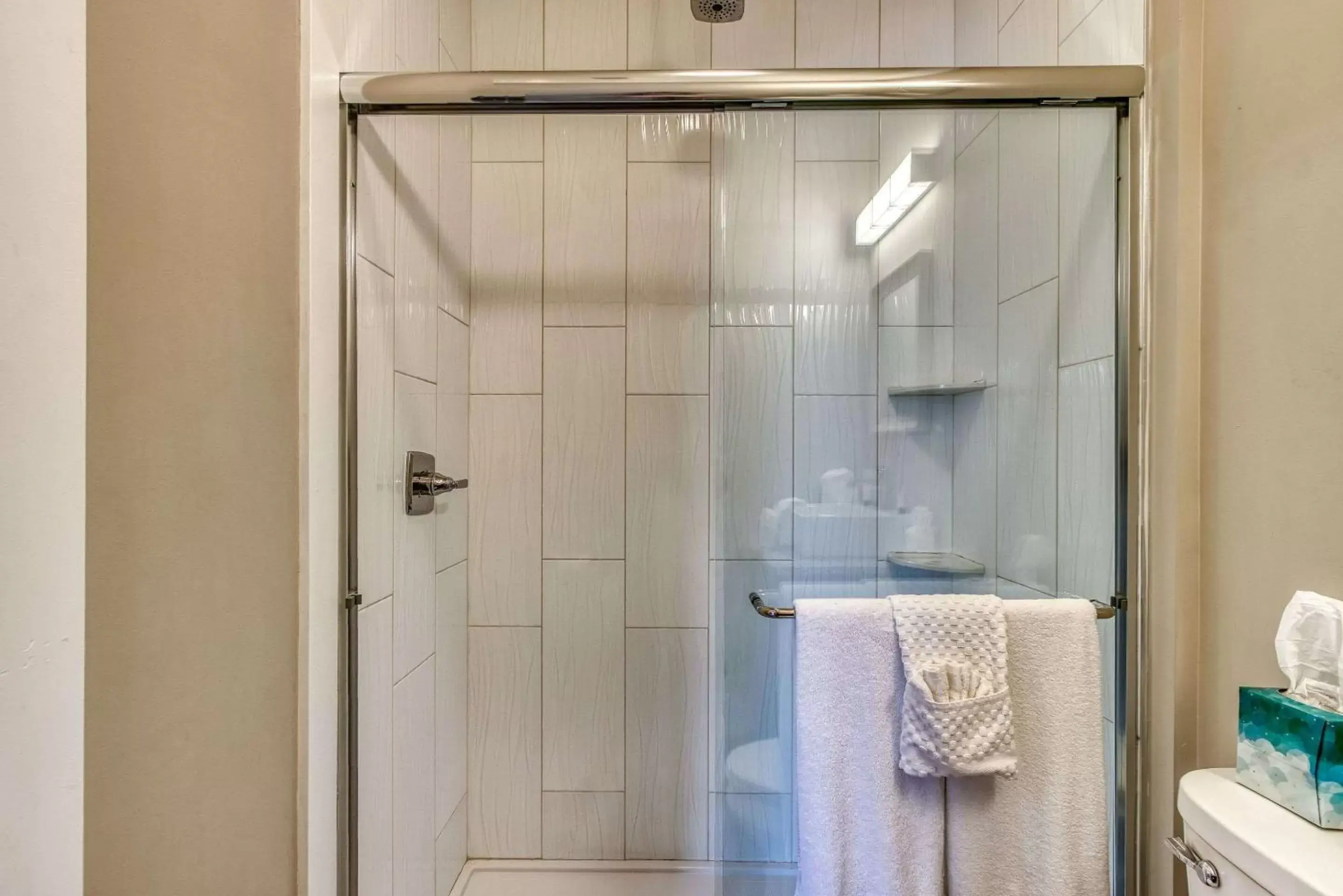 Photo of the whole room, Bathroom in Central Hotel, Ascend Hotel Collection