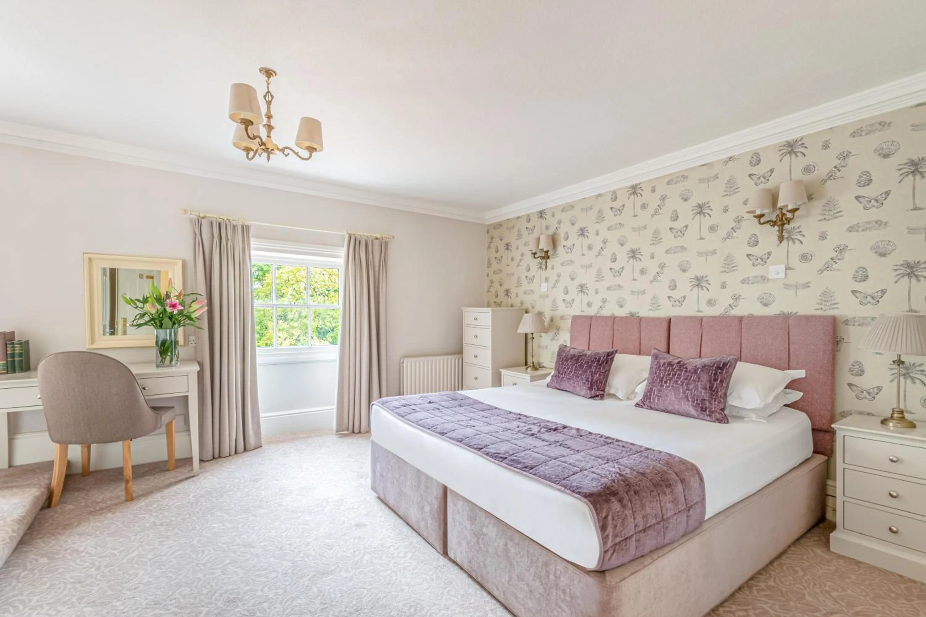 Bedroom, Bed in Bartley Lodge Hotel