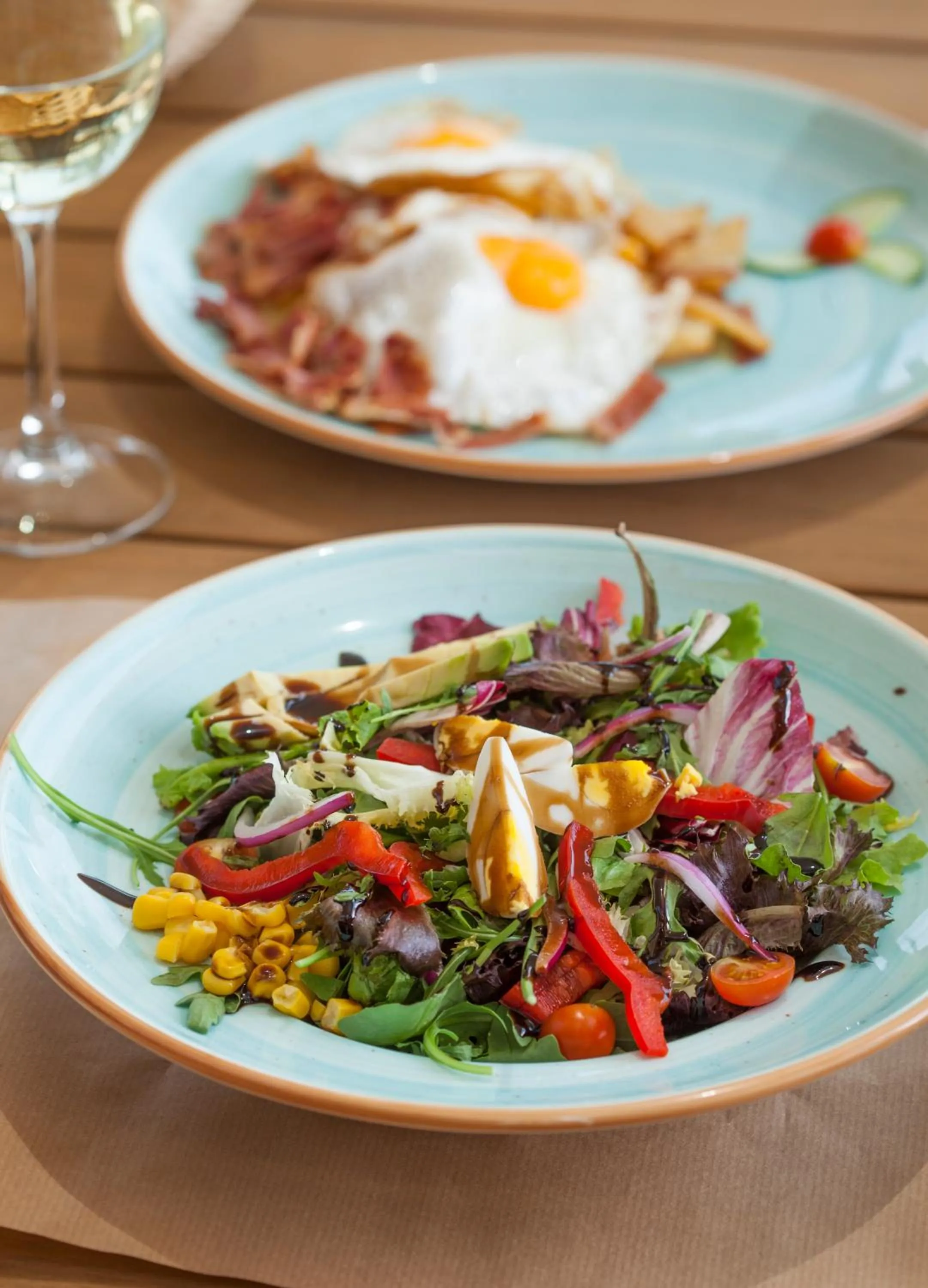 Food and drinks in Hotel Monterrey Roses by Pierre & Vacances